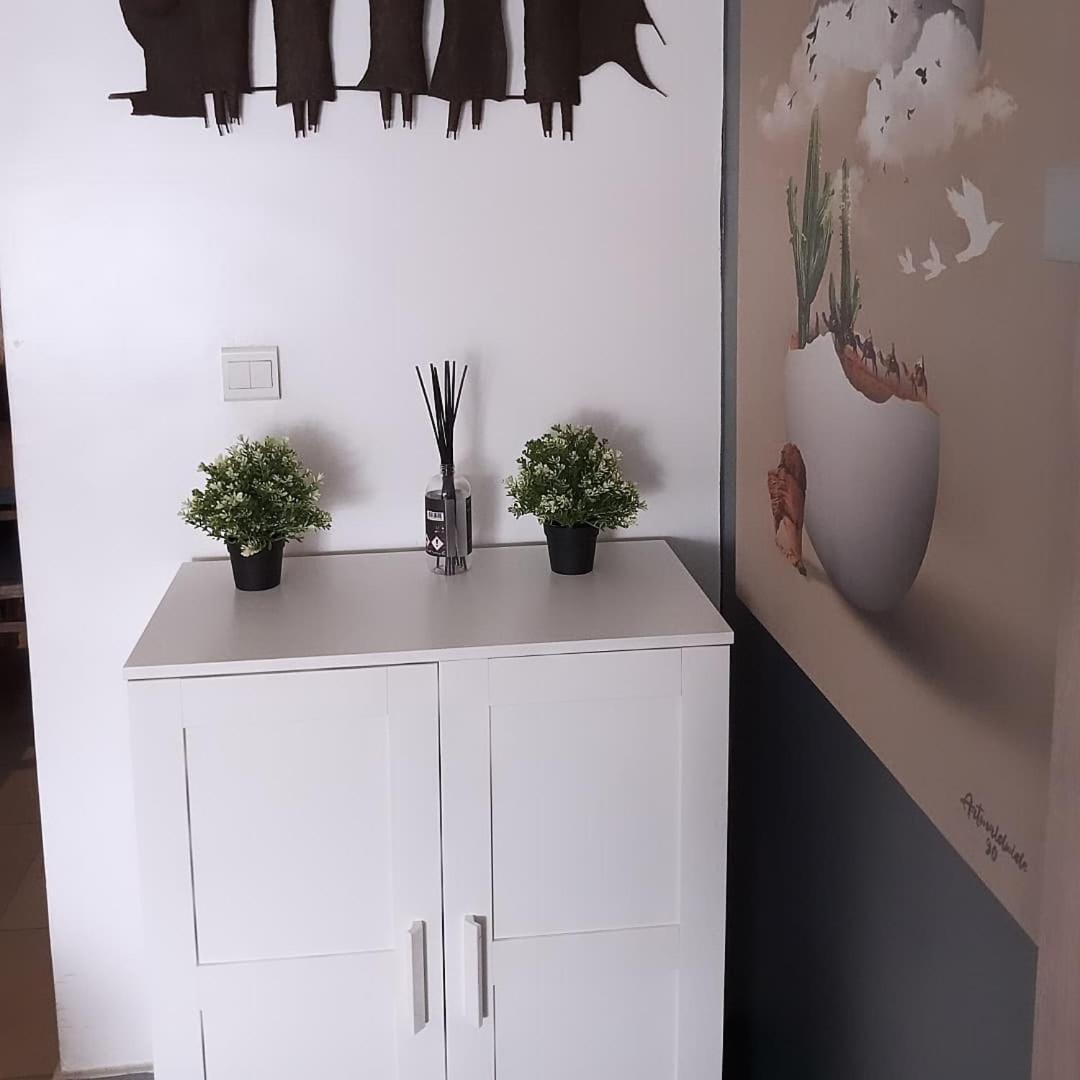 Enzo Apartments, Suites & Pods