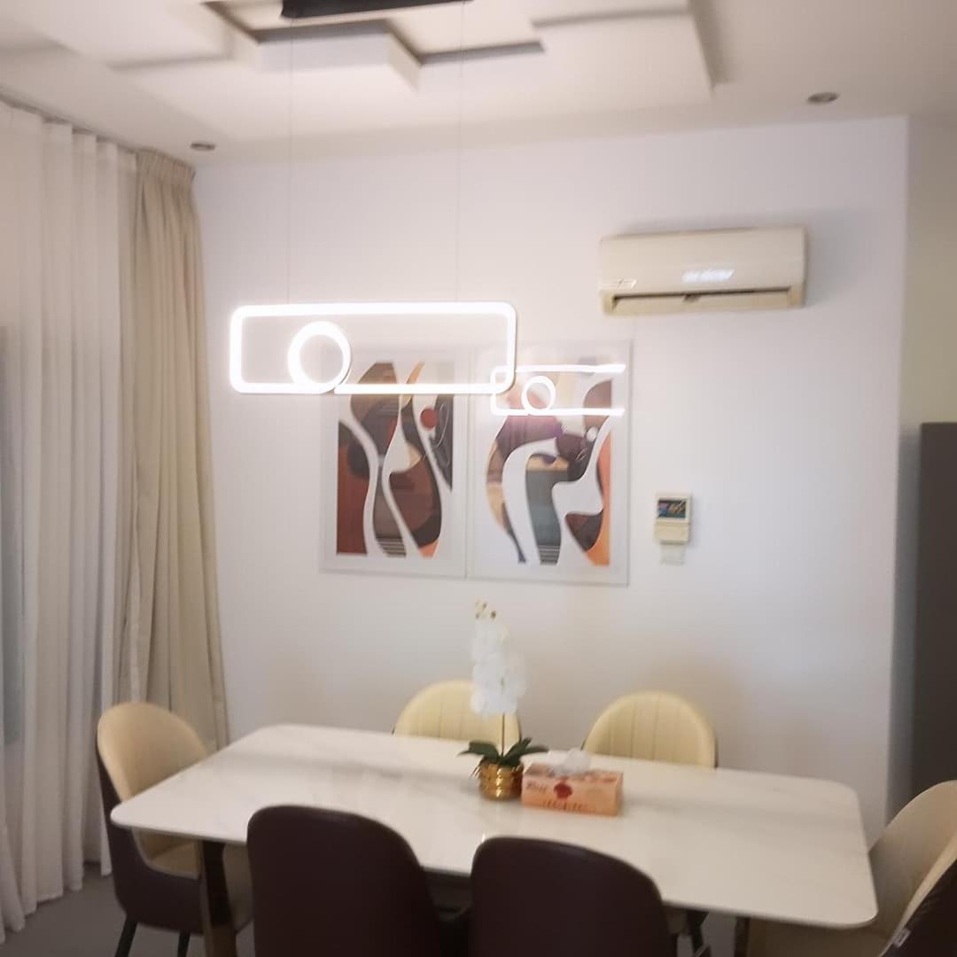 Enzo Apartments, Suites & Pods