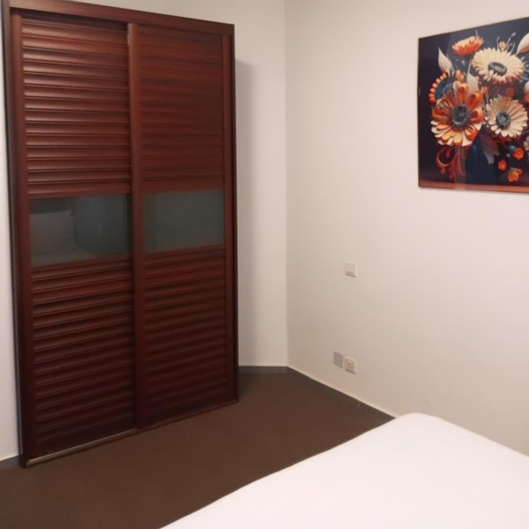 Enzo Apartments, Suites & Pods