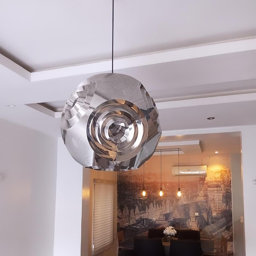 Enzo Apartments, Suites & Pods