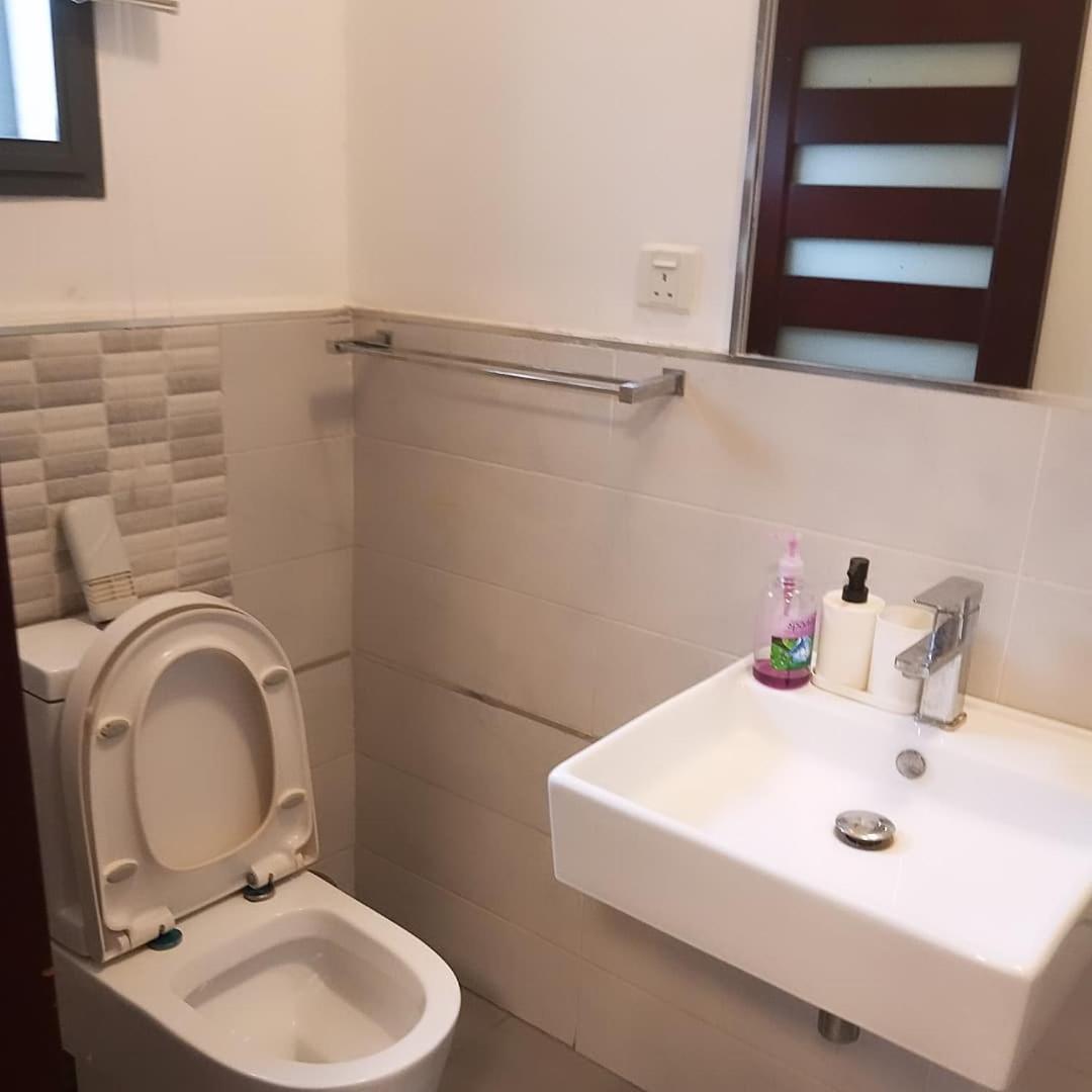 Enzo Apartments, Suites & Pods