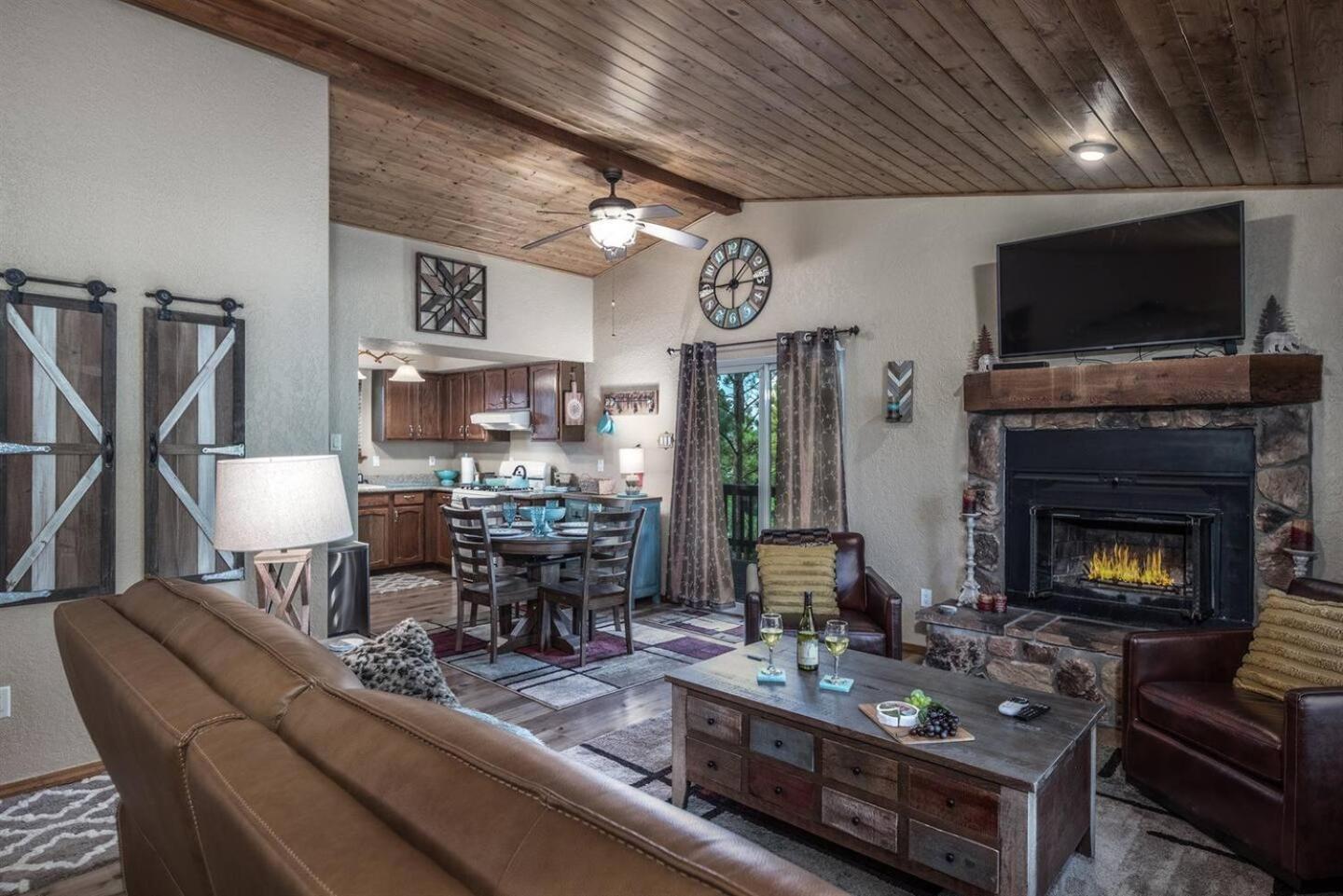 Horsin Around-cabin With A Peaceful Covered Deck view 5