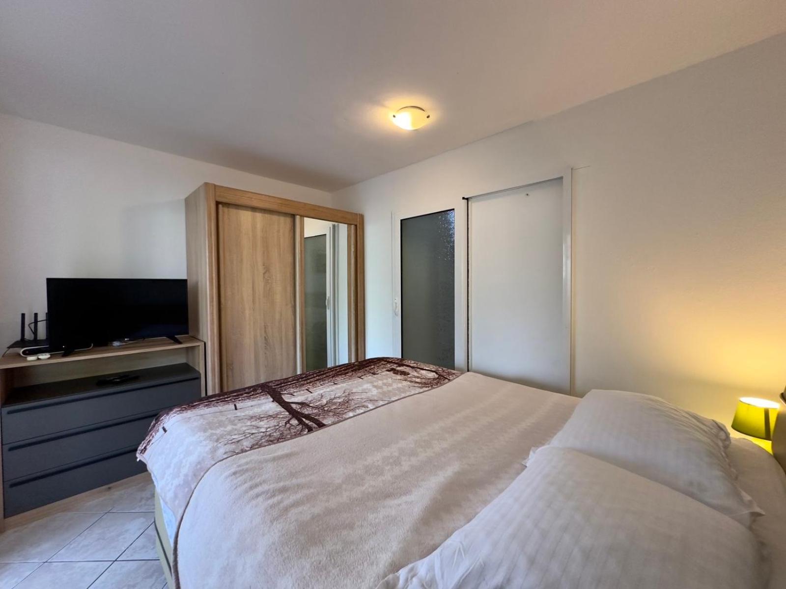 Apartments ASYA
