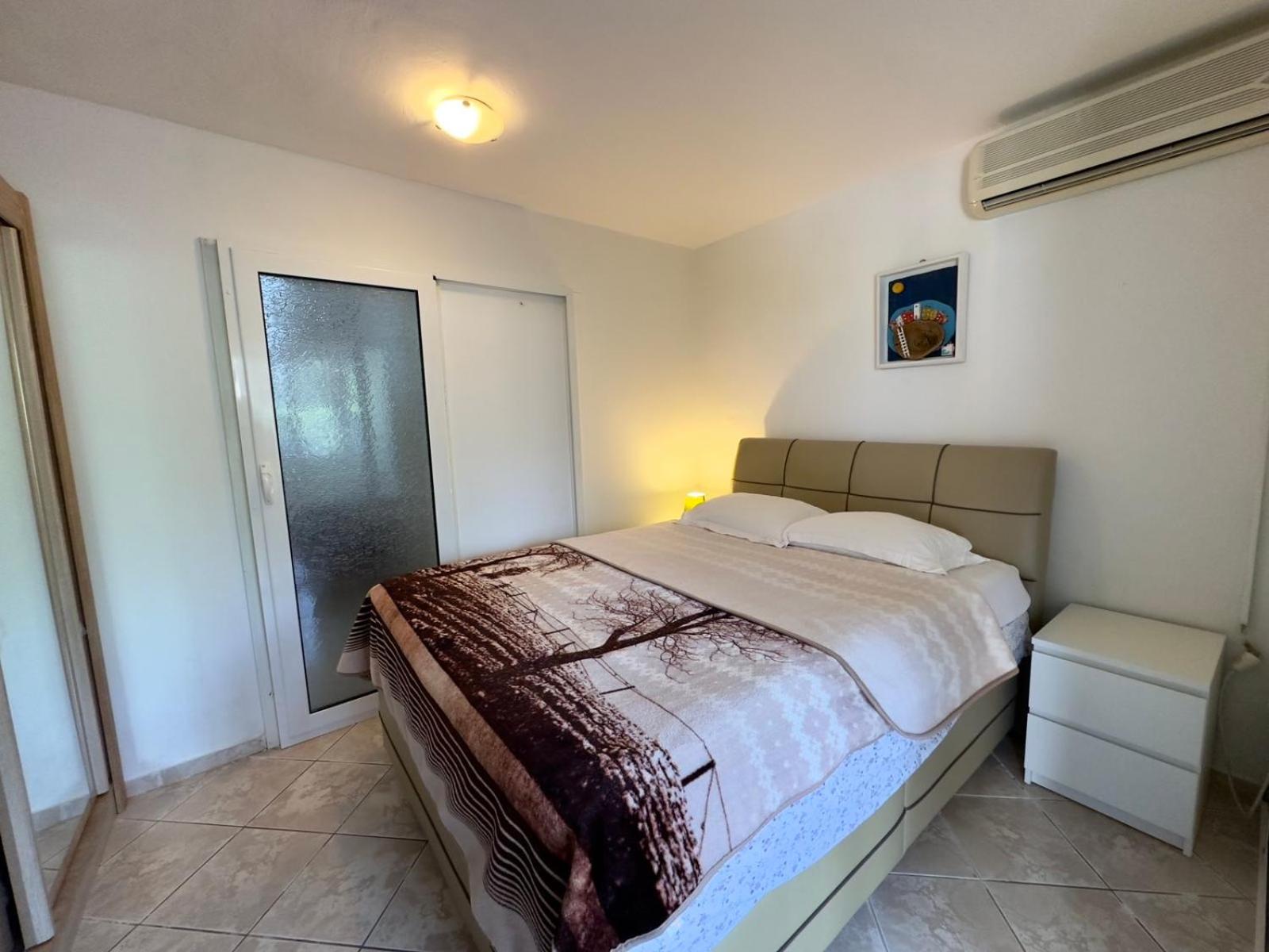 Apartments ASYA