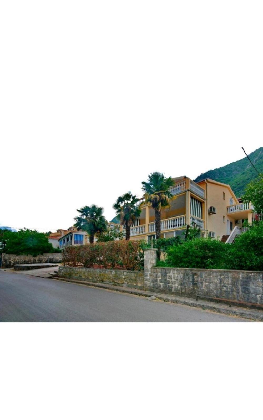 Apartments ASYA