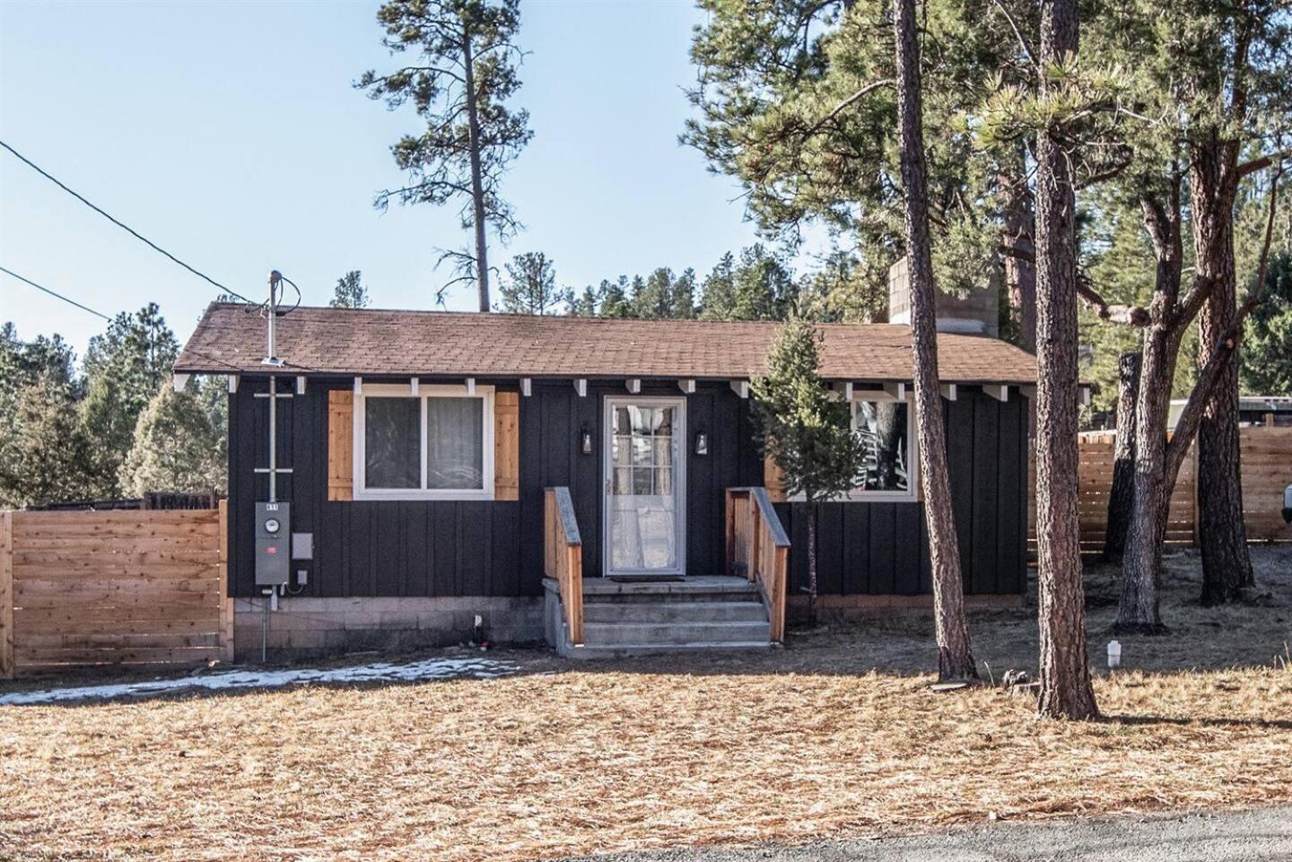 The Salty Fox-modern Vintage Cabin view 3