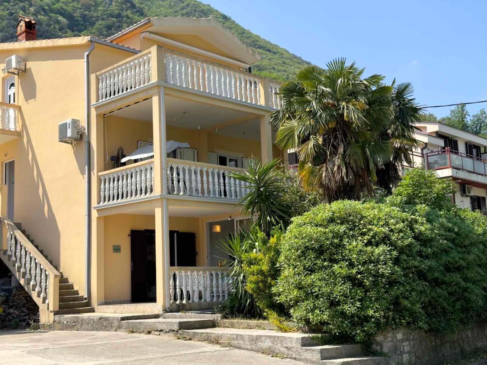 Apartments ASYA