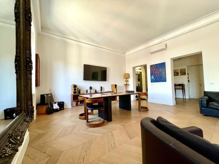 amazing penthouse in the heart or Roma photo 5
