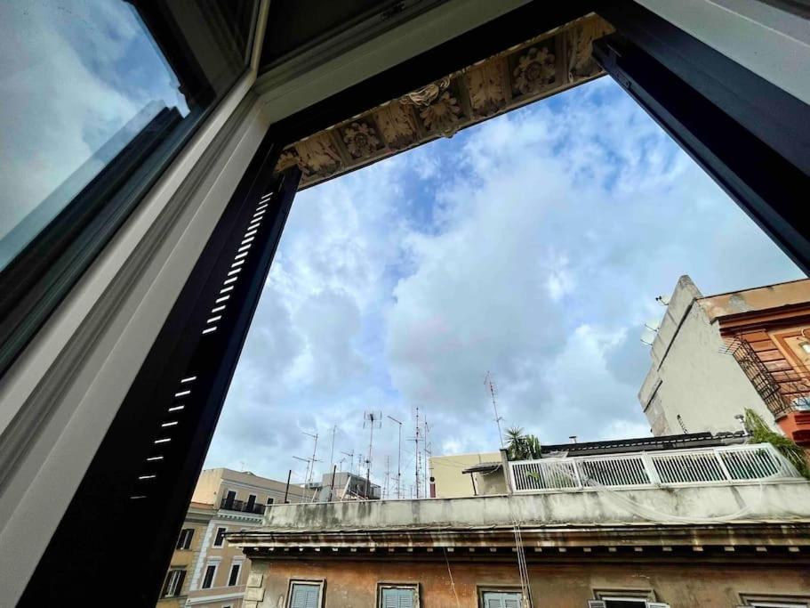 amazing penthouse in the heart or Roma photo 3