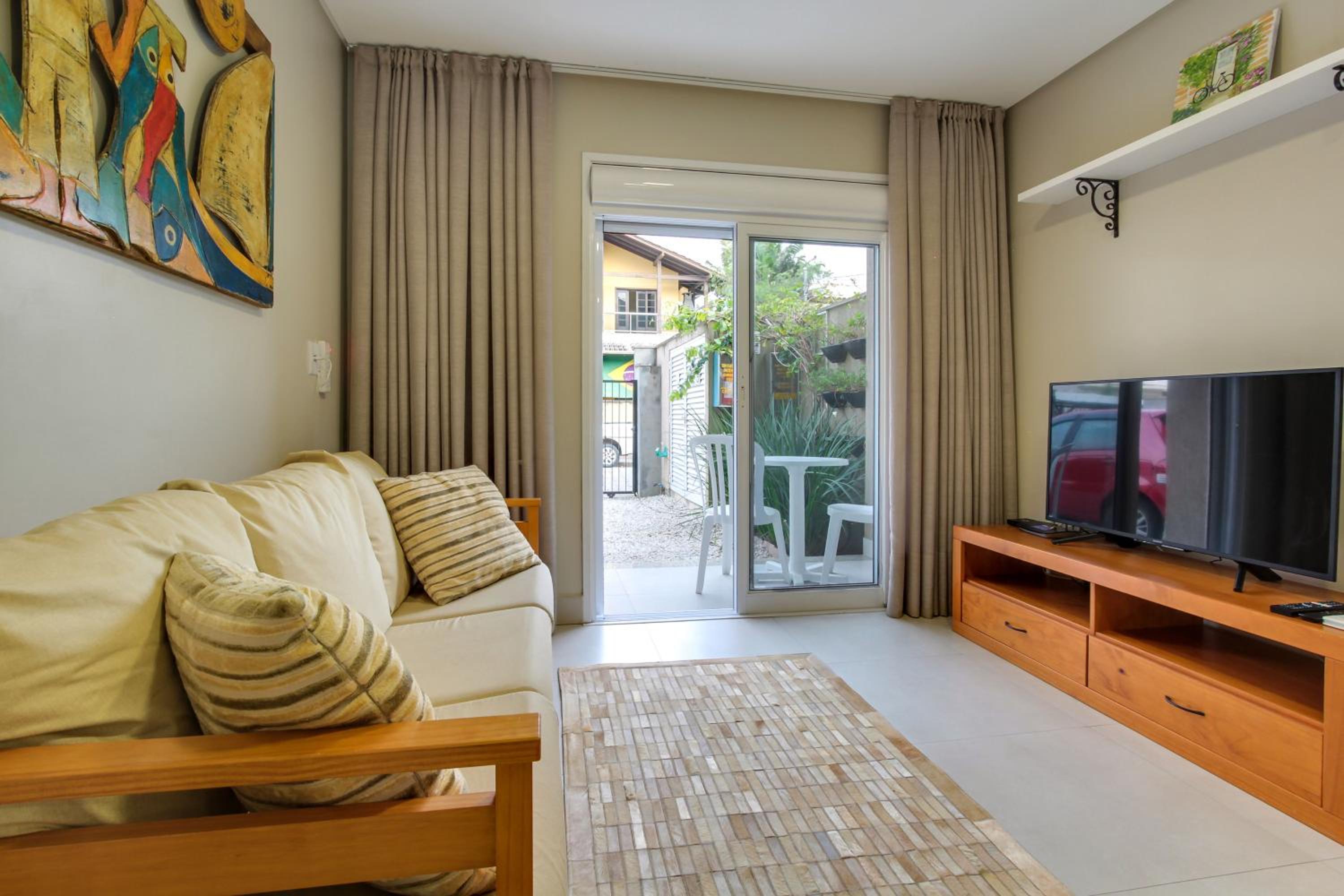Residencial Casa Flora - Conforto no Coração de Bombinhas