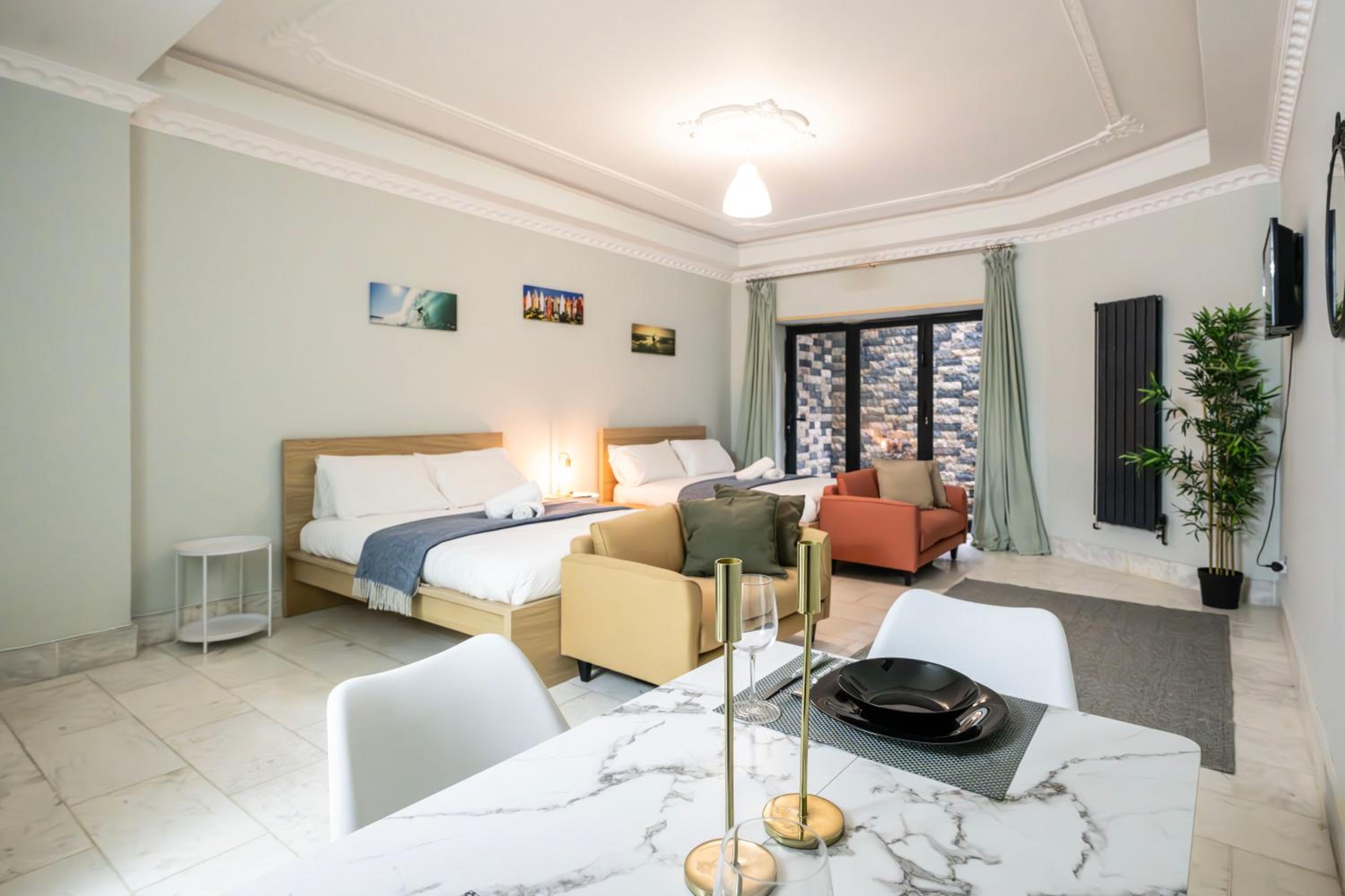 Finchley Road Studios & Apartments by PrimeCityHosts