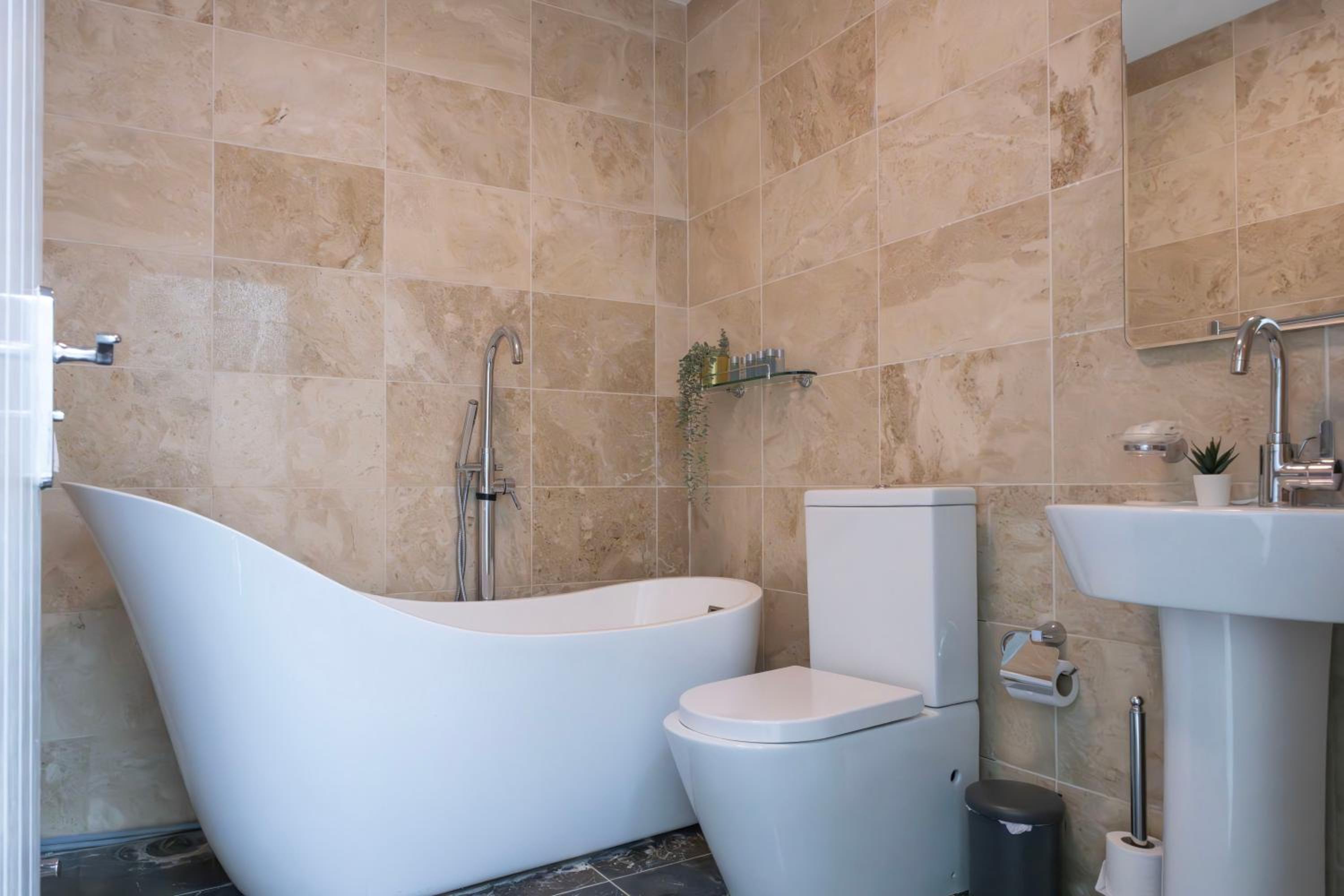 Finchley Road Studios & Apartments by PrimeCityHosts