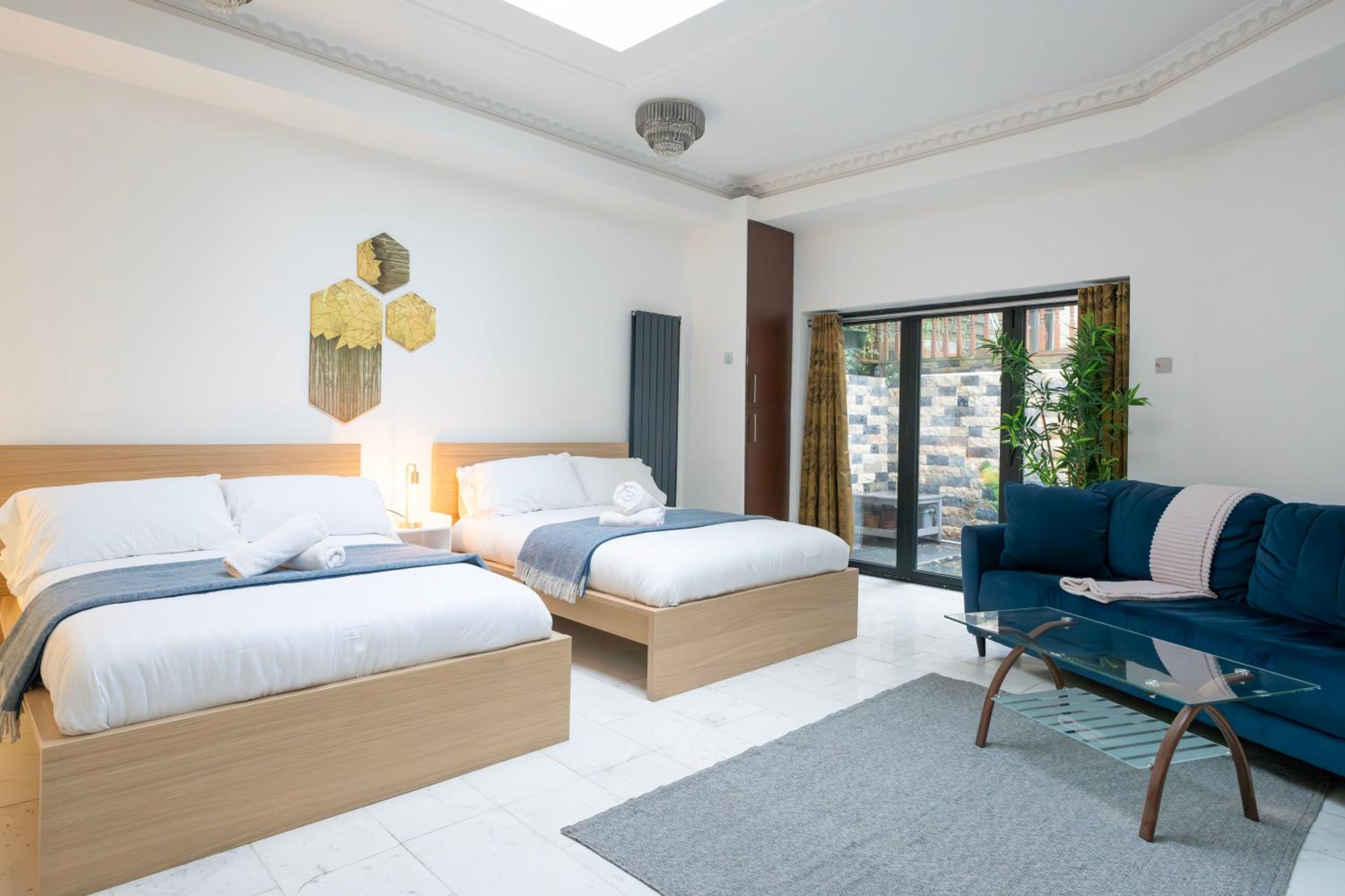 Finchley Road Studios & Apartments by PrimeCityHosts