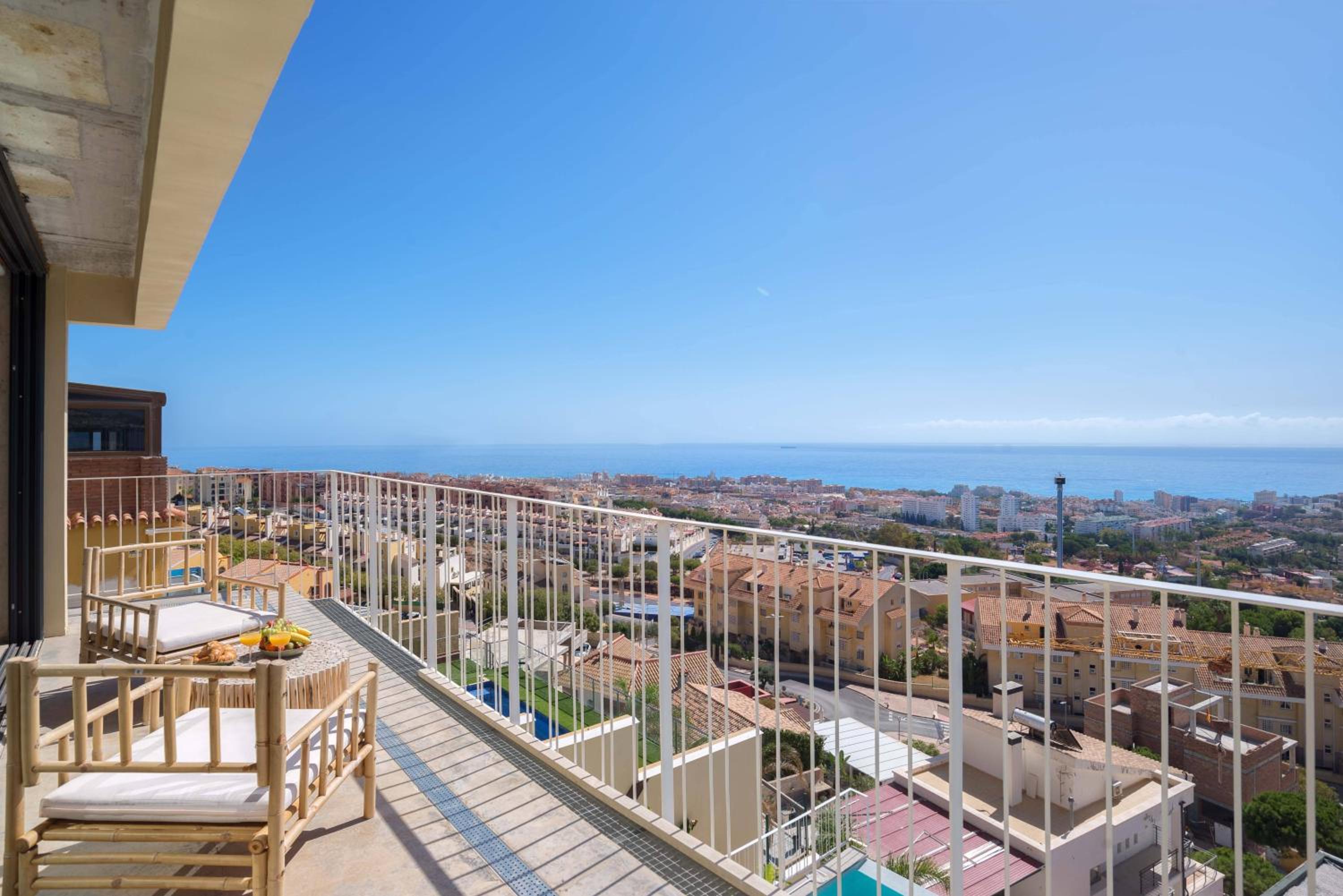 Spacious villa with great views!