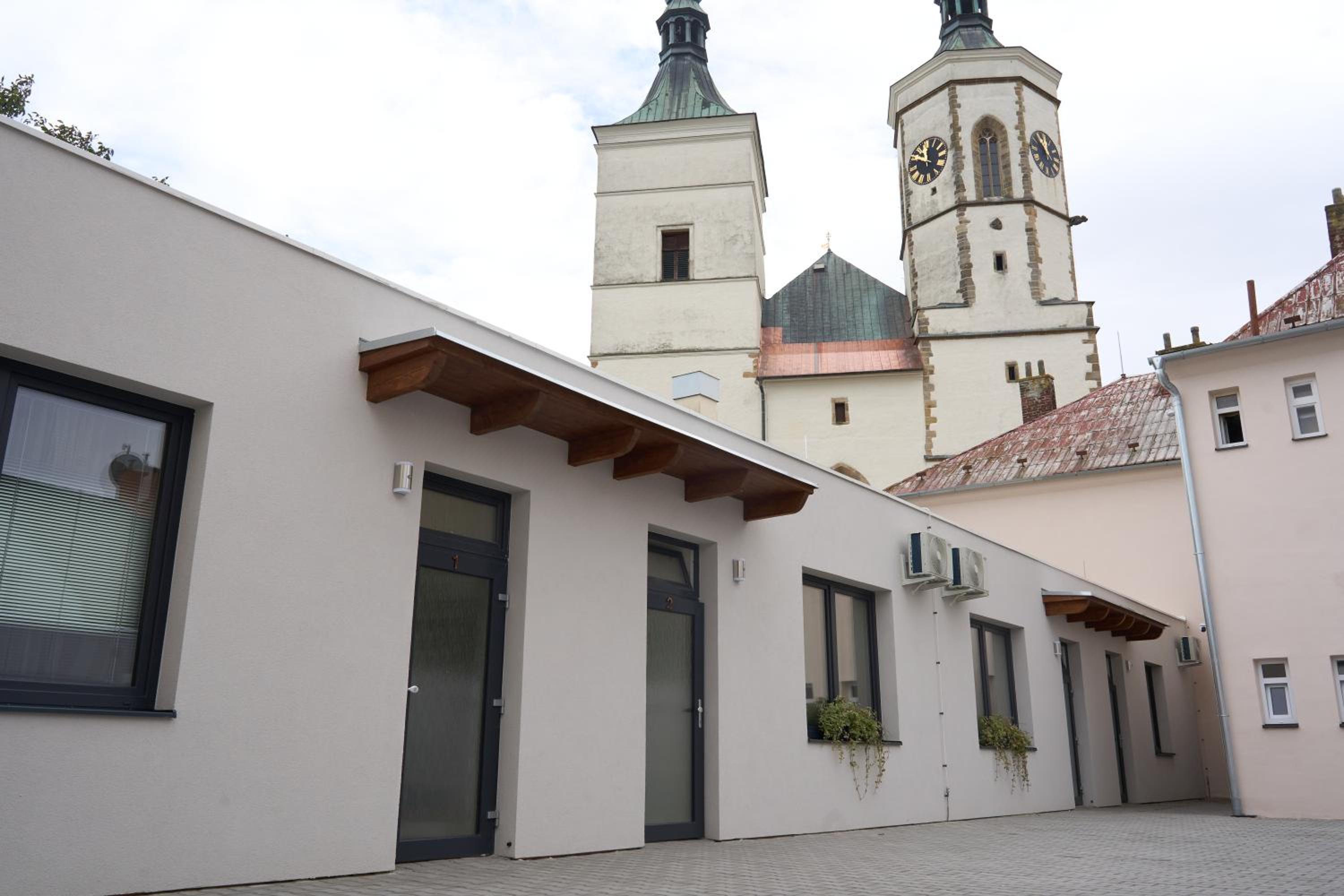 Apartmány U Kostela