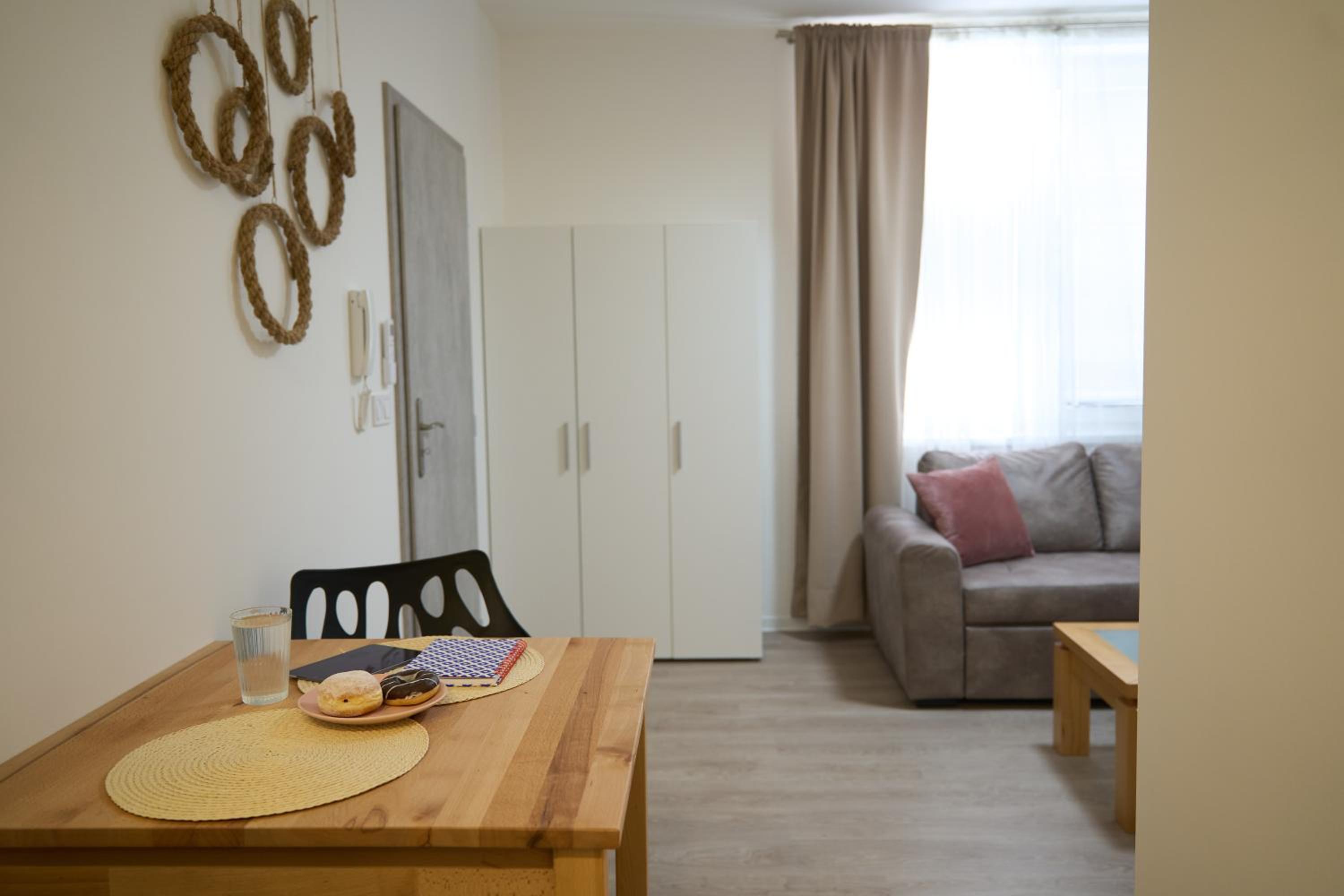 Apartmány U Kostela