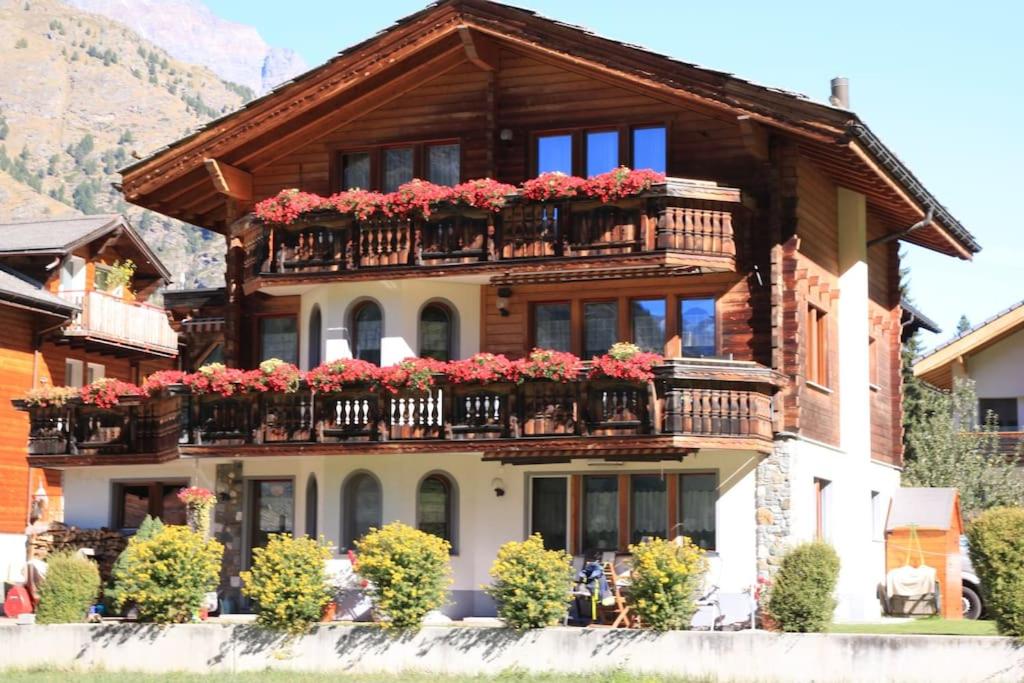 Maisonette Wohnung - Chalet Amethyst in Taesch bei Zermatt