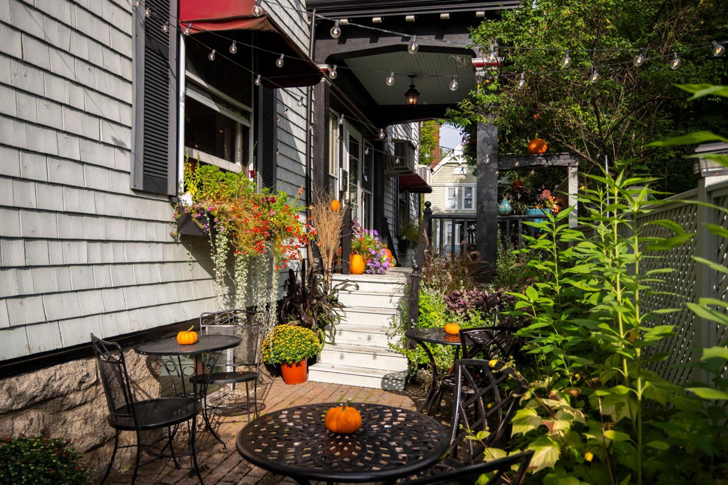 Hearthside Inn view 3