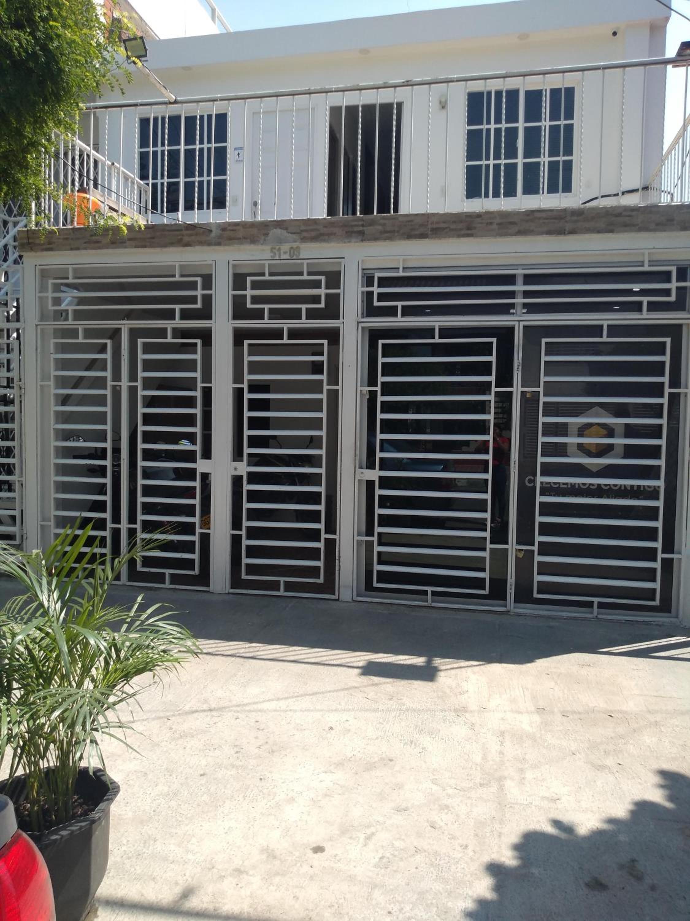 HOSTAL S Y S