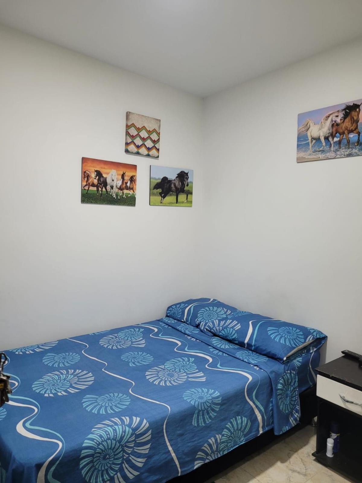 HOSTAL S Y S