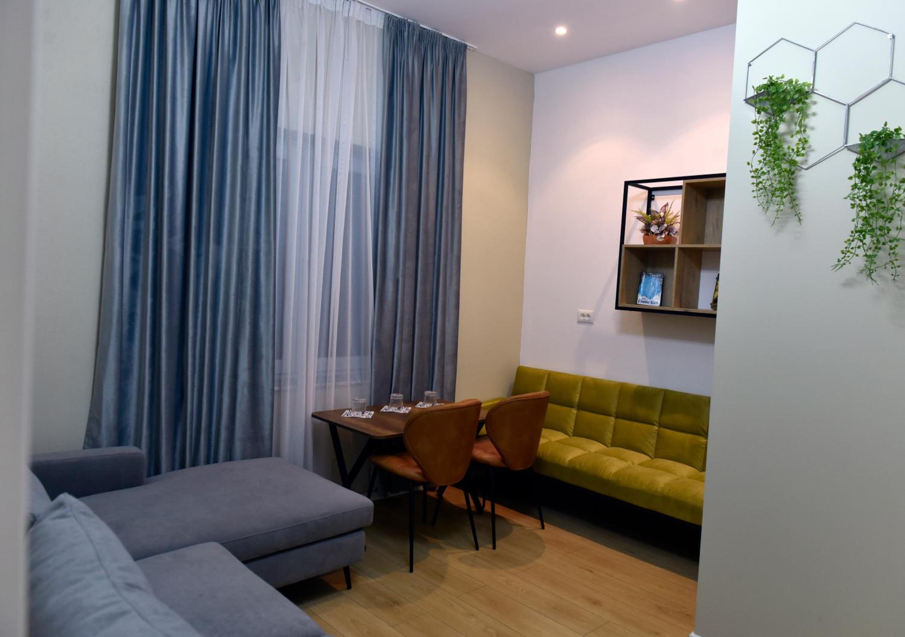 City Center Rooms and Apartments