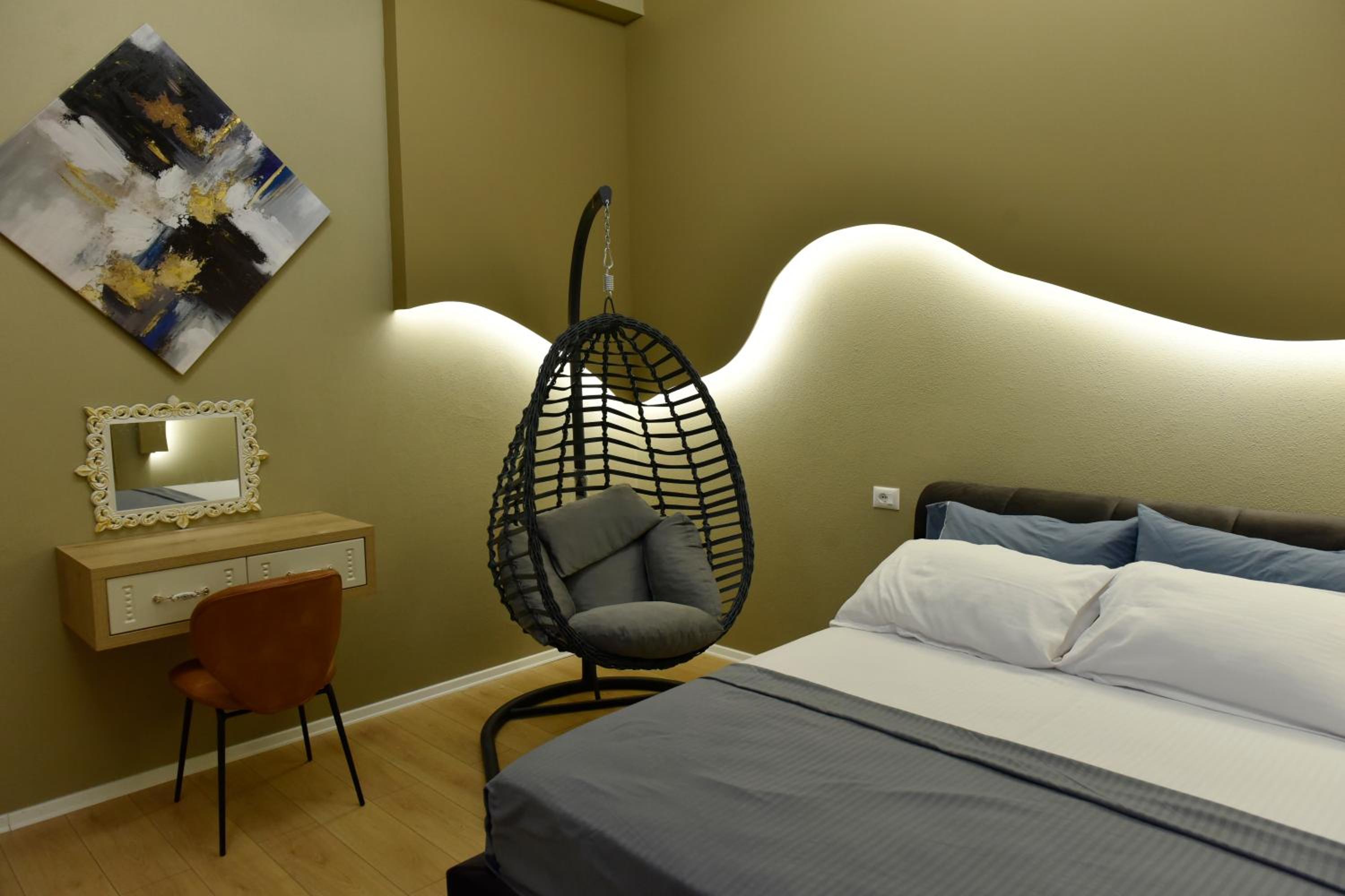 City Center Rooms and Apartments