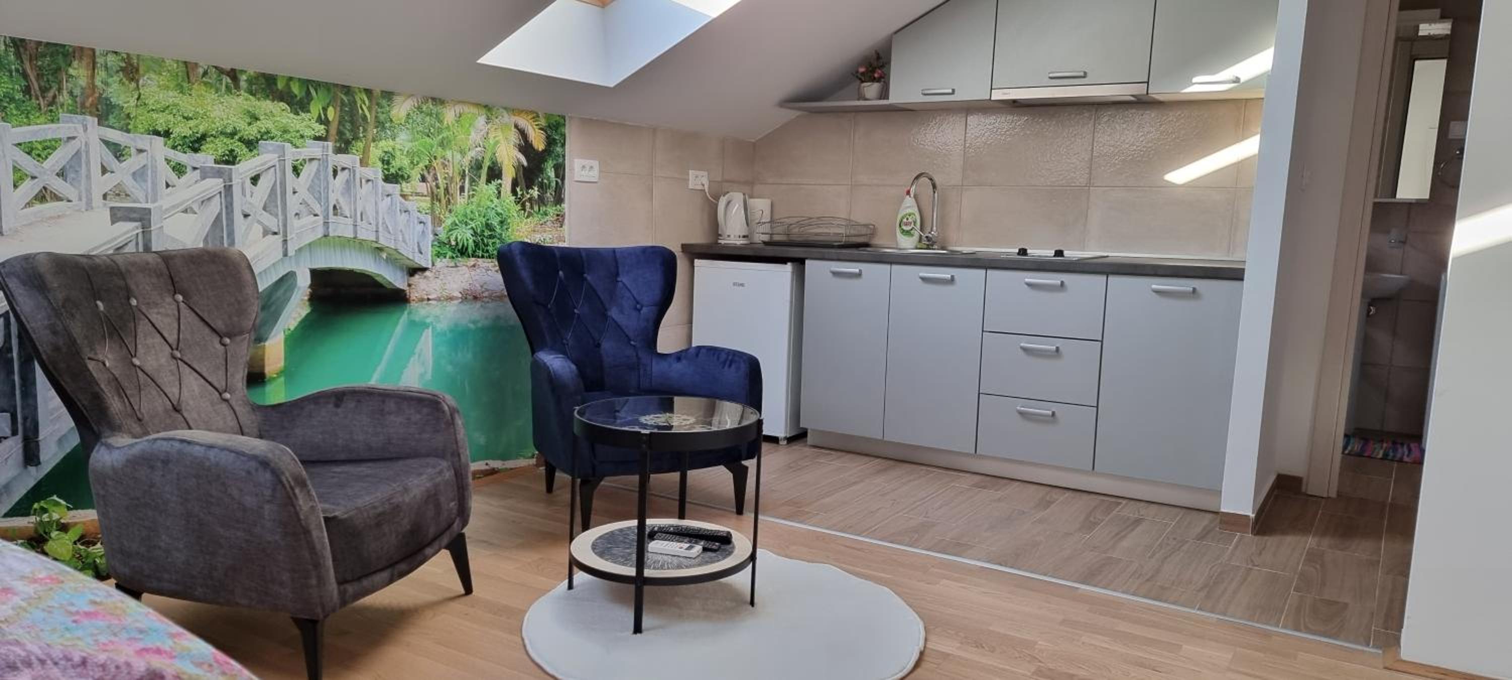 Naki apartmani