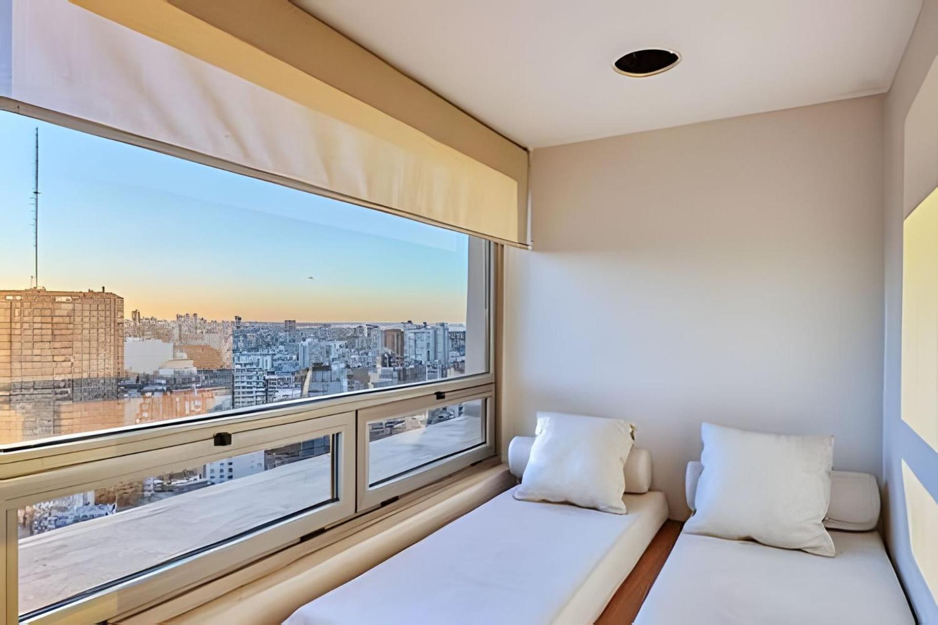 2 Suites Great Views, Pool, Gym in Best Location!