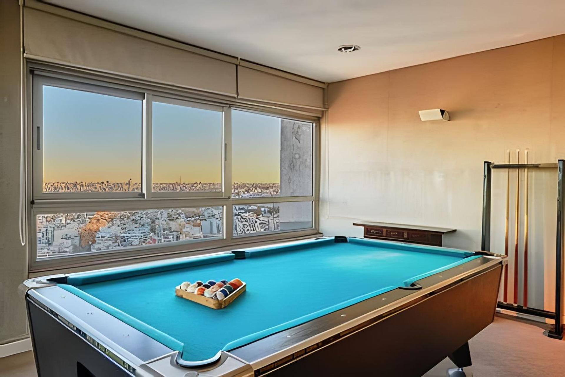 2 Suites Great Views, Pool, Gym in Best Location!
