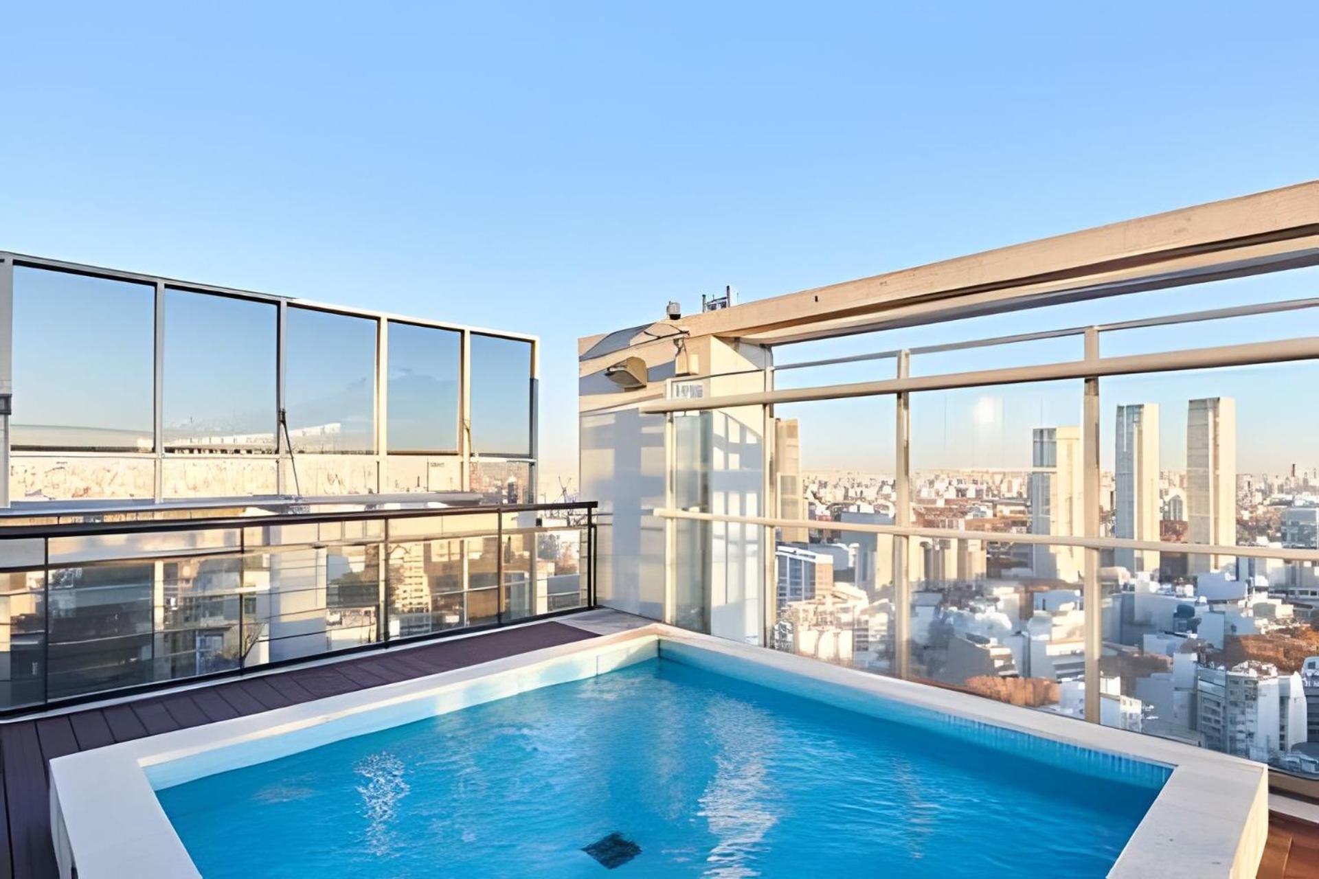 2 Suites Great Views, Pool, Gym in Best Location!