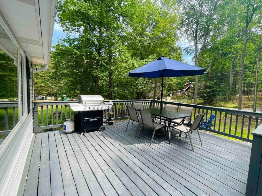 Pocono Lake House Beach, AC