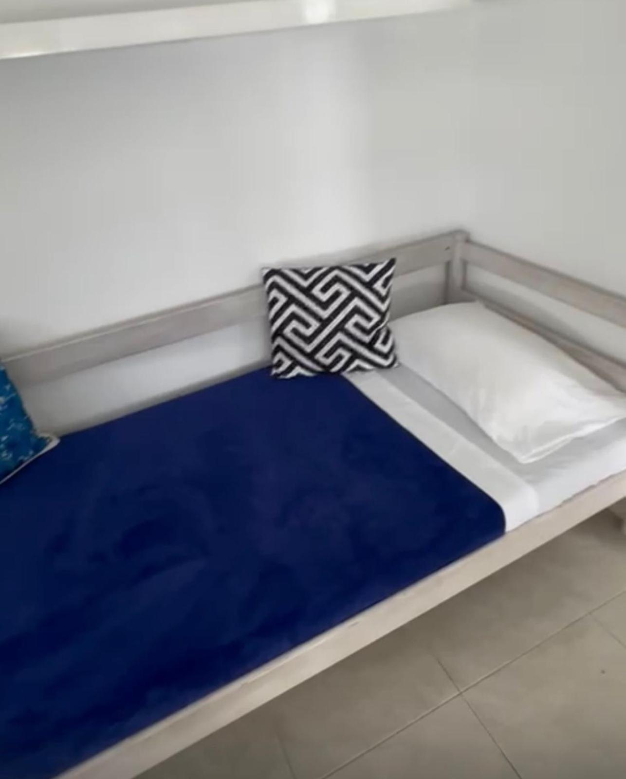 1 Cuadra De la playa Apartamentos Villa del Mar by Top
