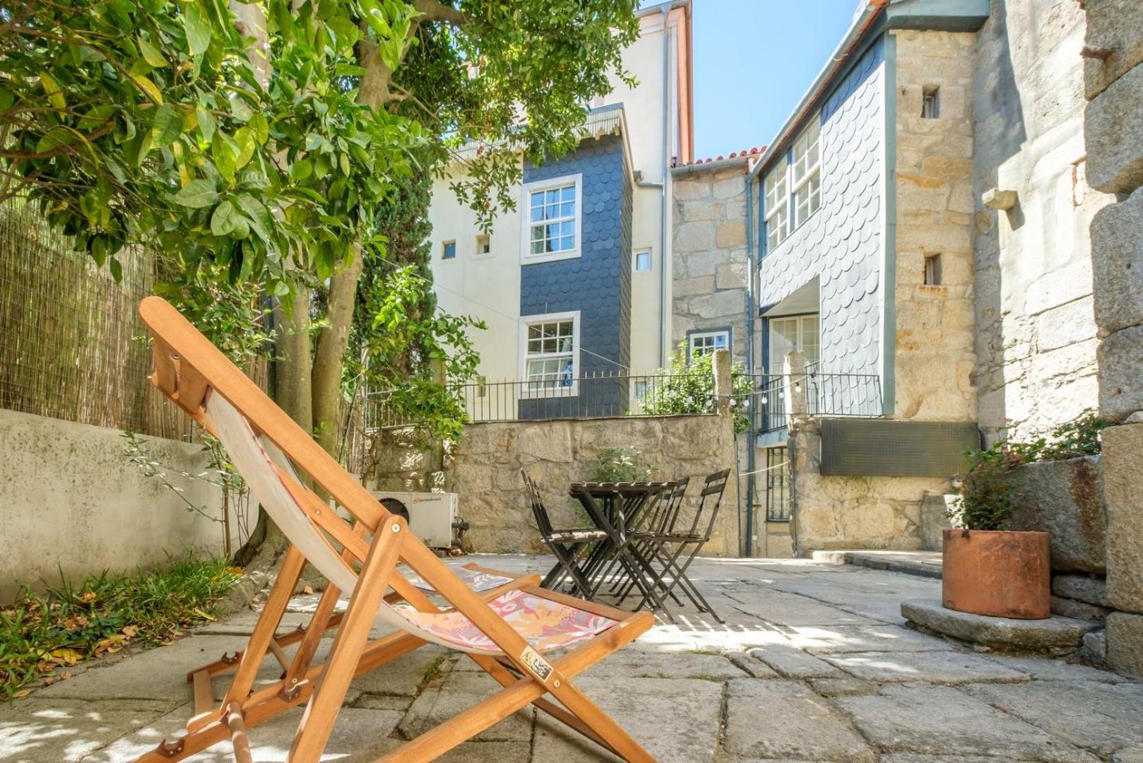 GuestReady - Historic Courtyard Townhouse view 2