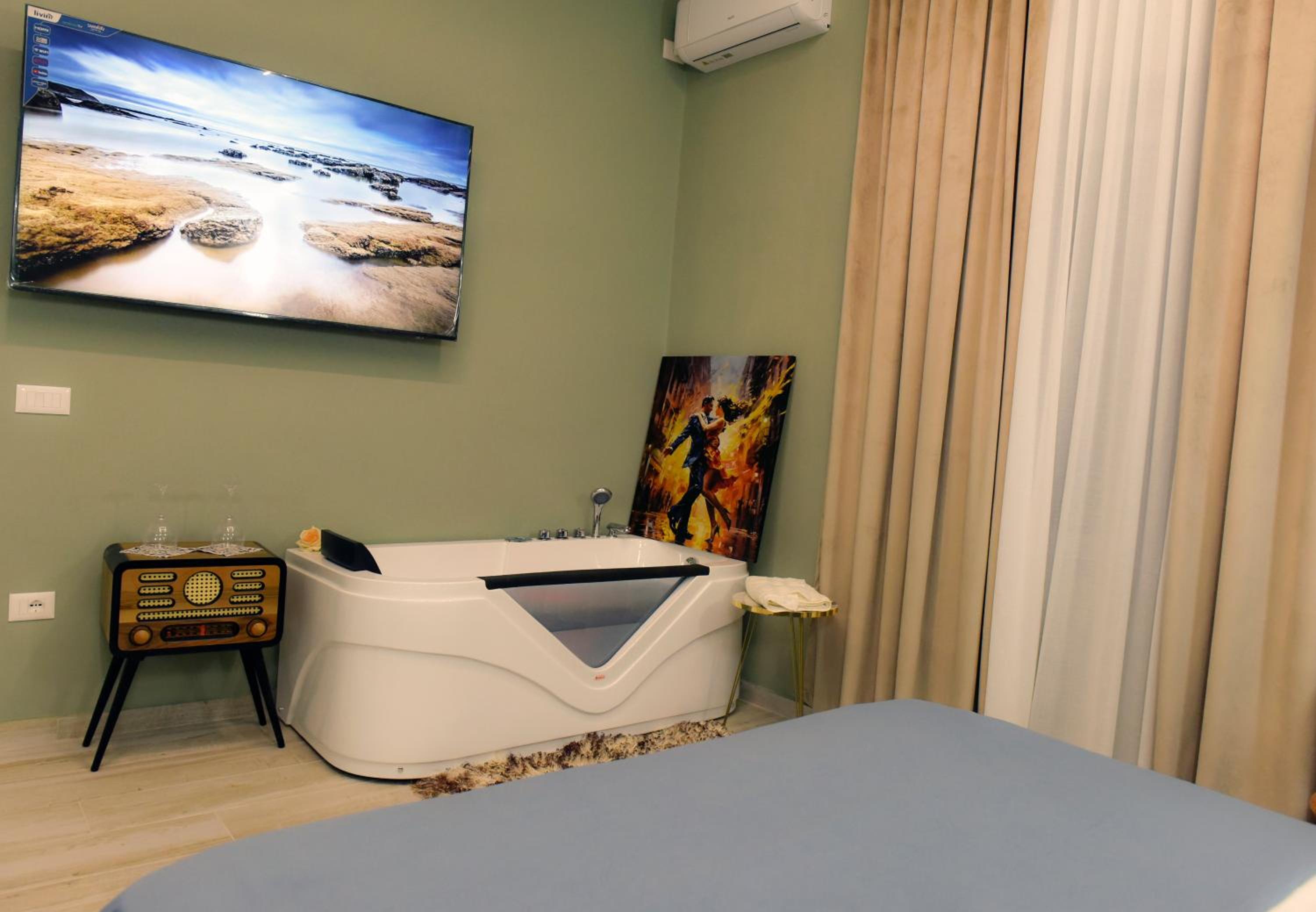 City Center Rooms and Apartments