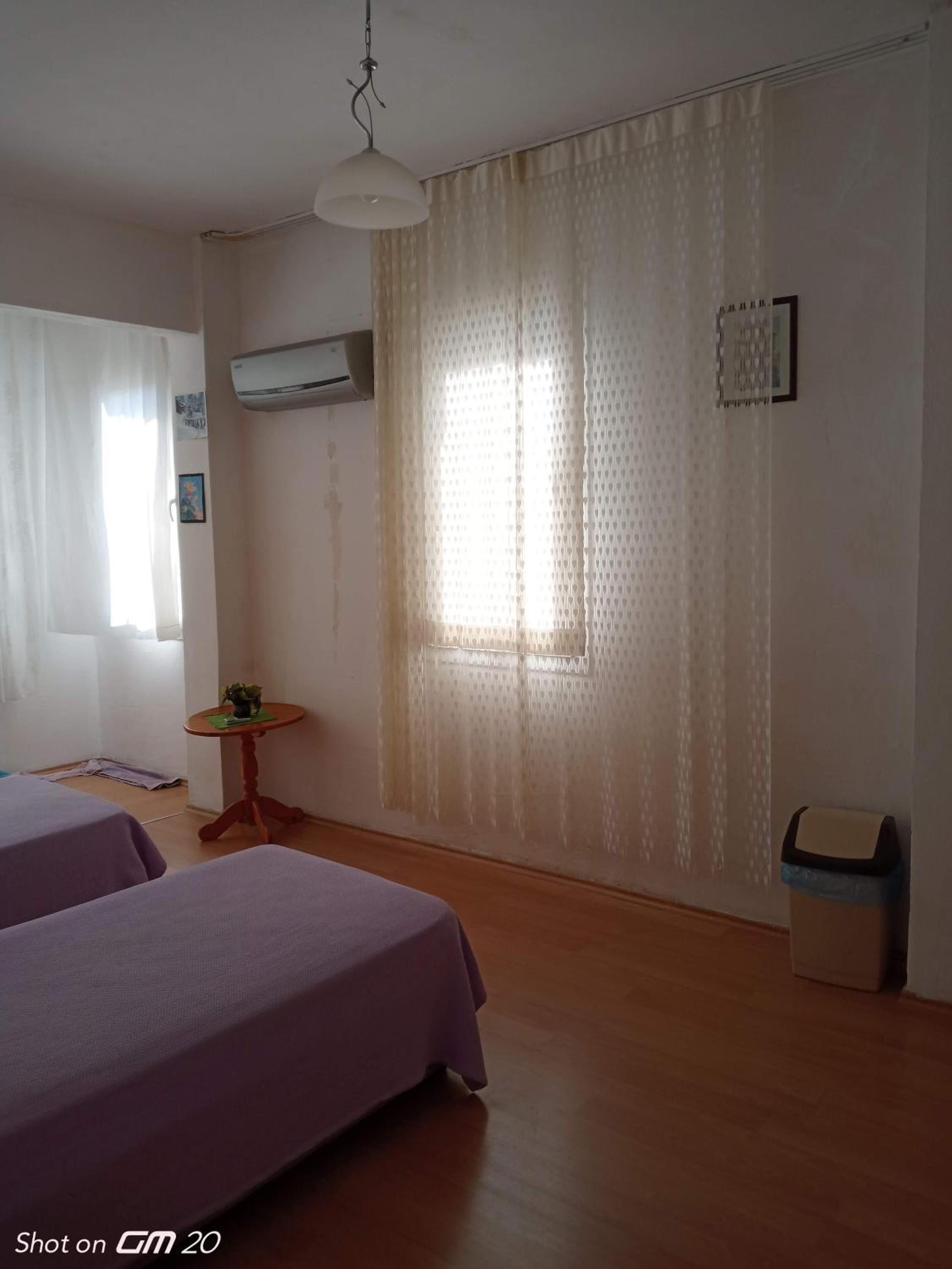 HZD Apartments Hostel - Image 6