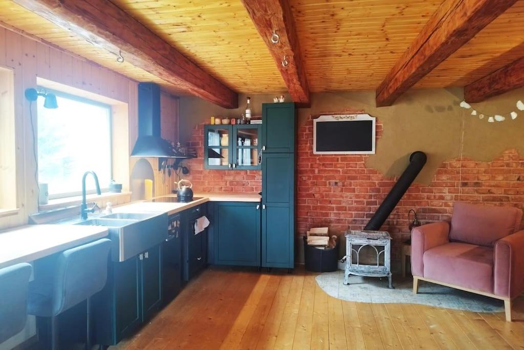 ENJOY COZY NEST View Hills Garden Forest Sauna Hottub