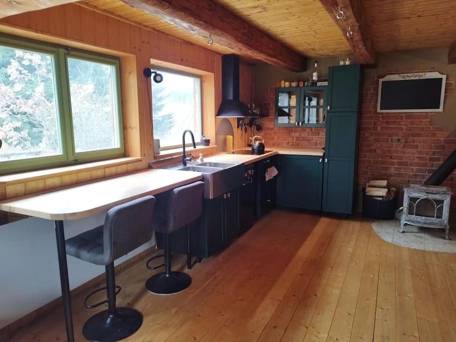 ENJOY COZY NEST View Hills Garden Forest Sauna Hottub