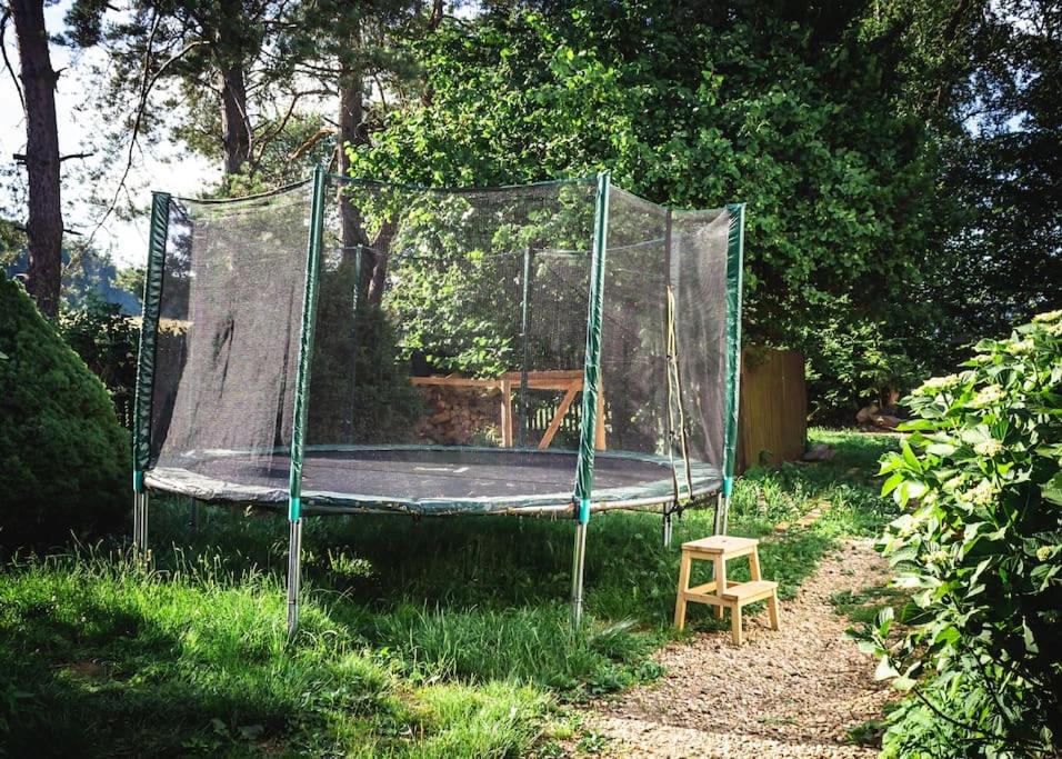 ENJOY COZY NEST View Hills Garden Forest Sauna Hottub