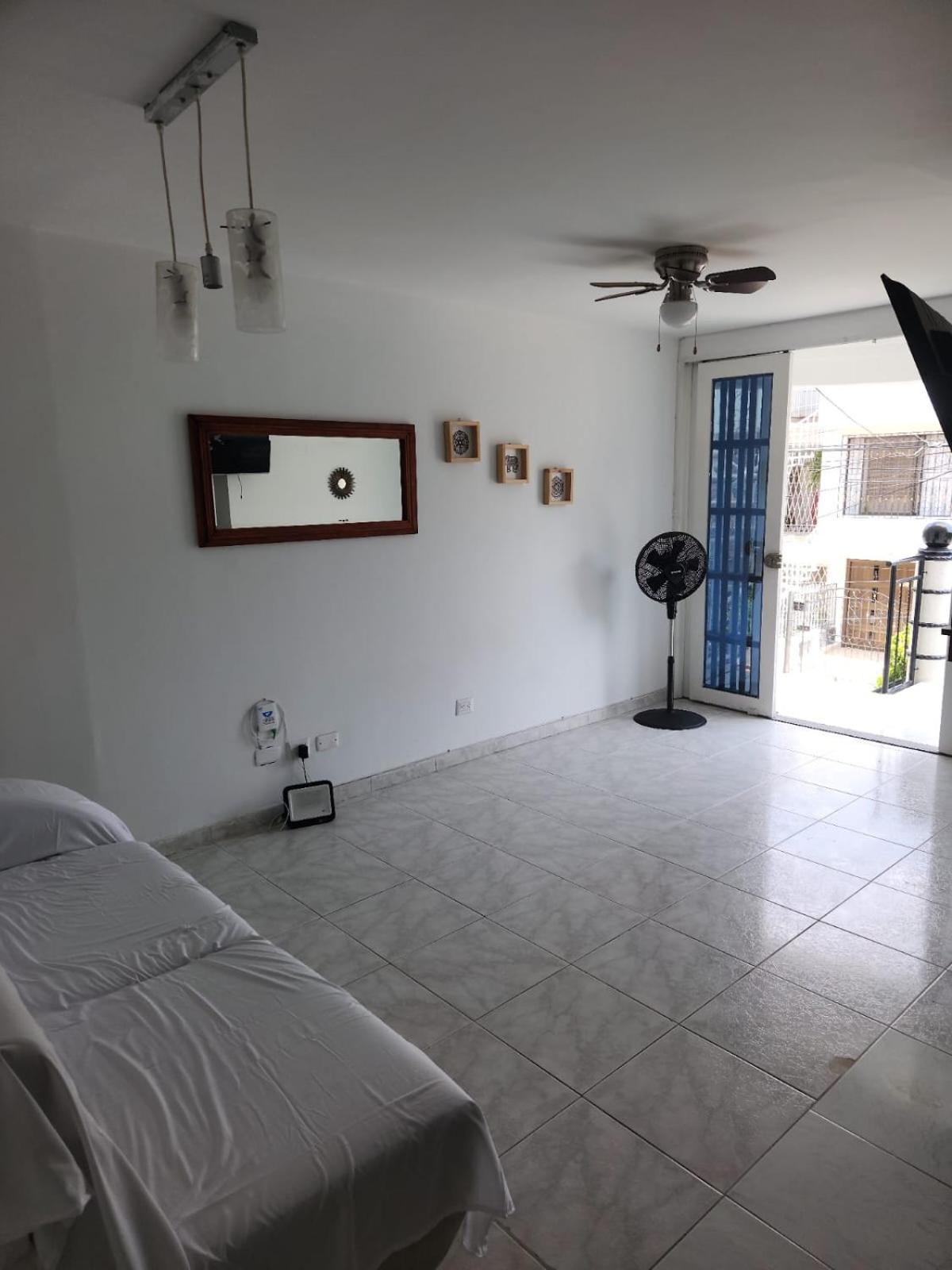 HOSTAL S Y S CANEY