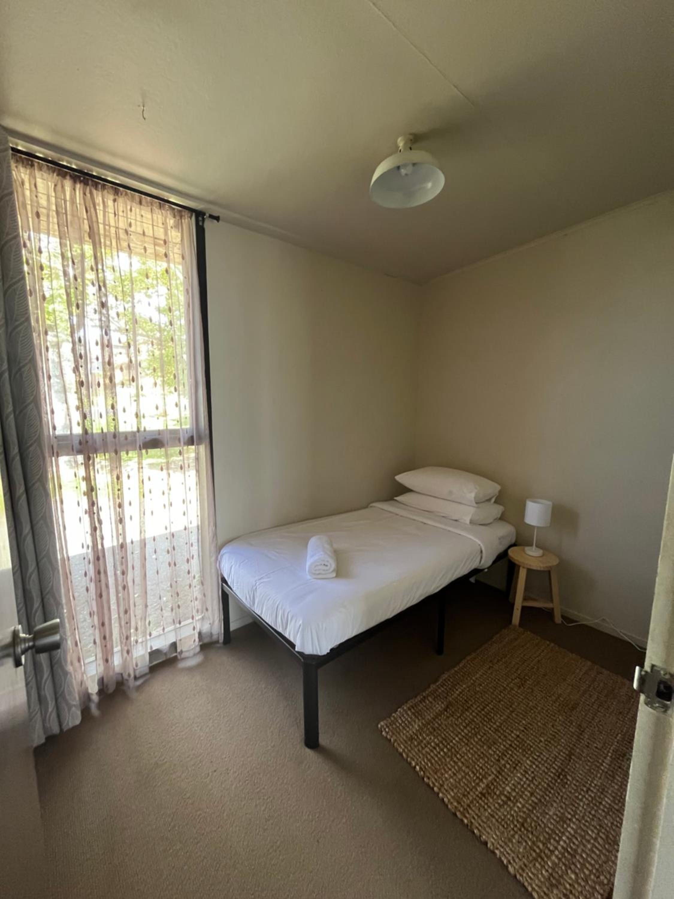 Stanmore Bay Log Cabin - short walk to beach view 2