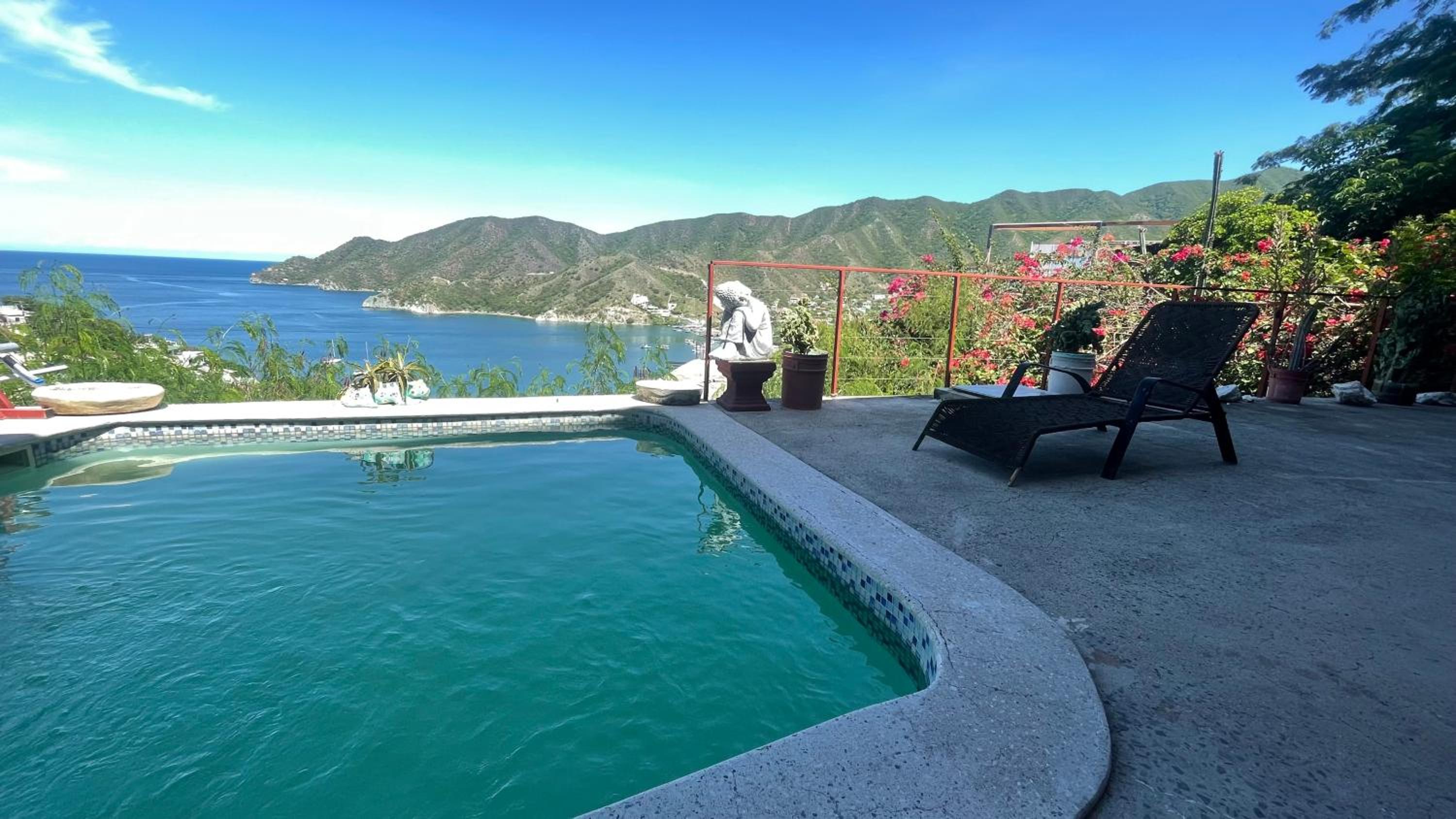 Aparta studio best sun set taganga