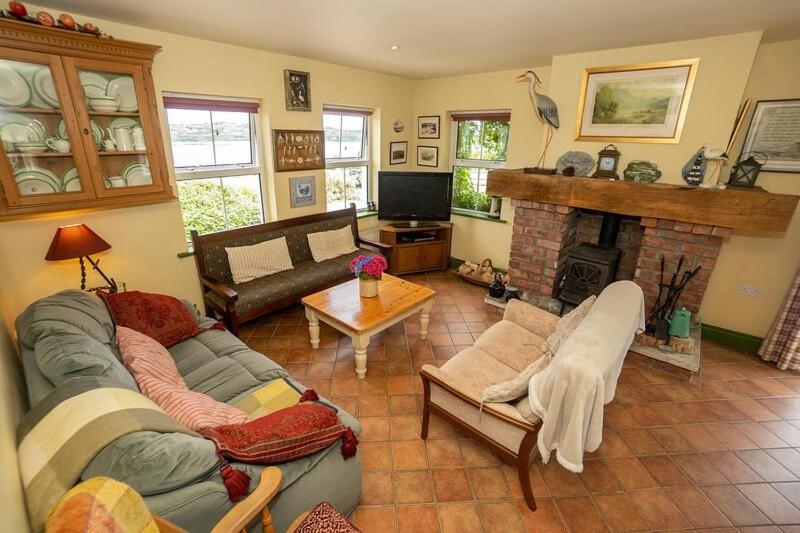 Herons Cove Cottage - Property Image 7