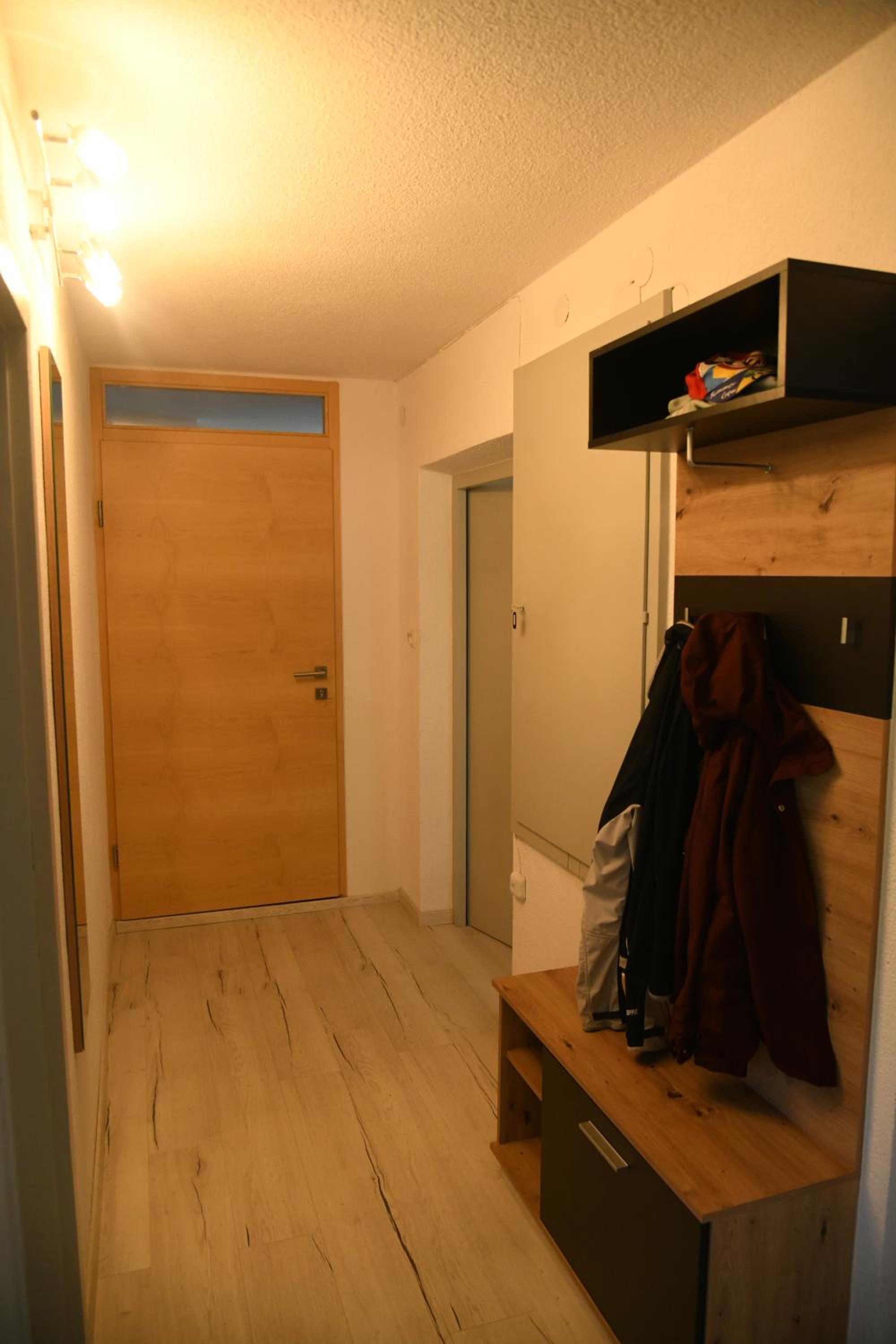 Conveniently Located Alpine Apartment