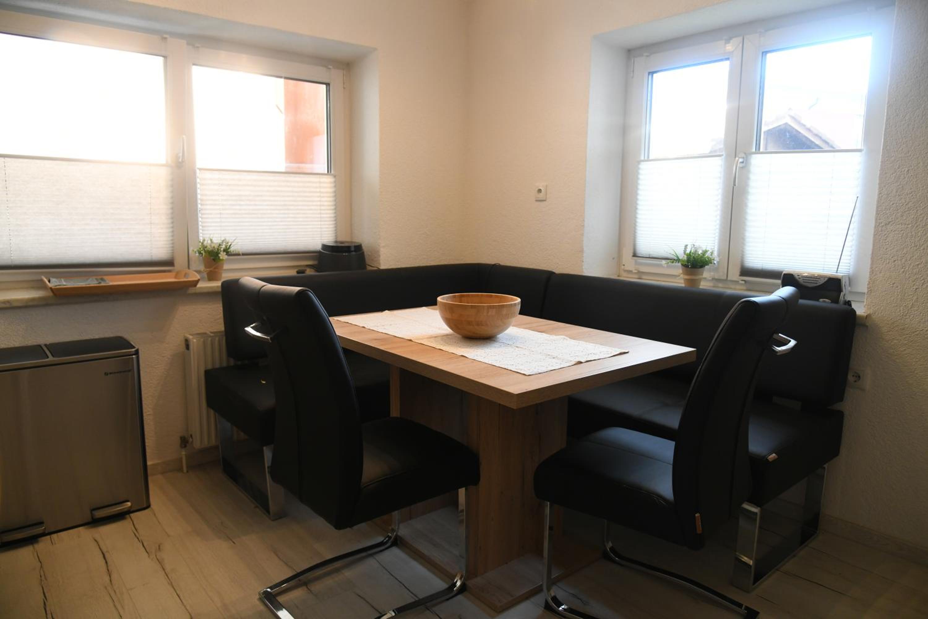 Conveniently Located Alpine Apartment