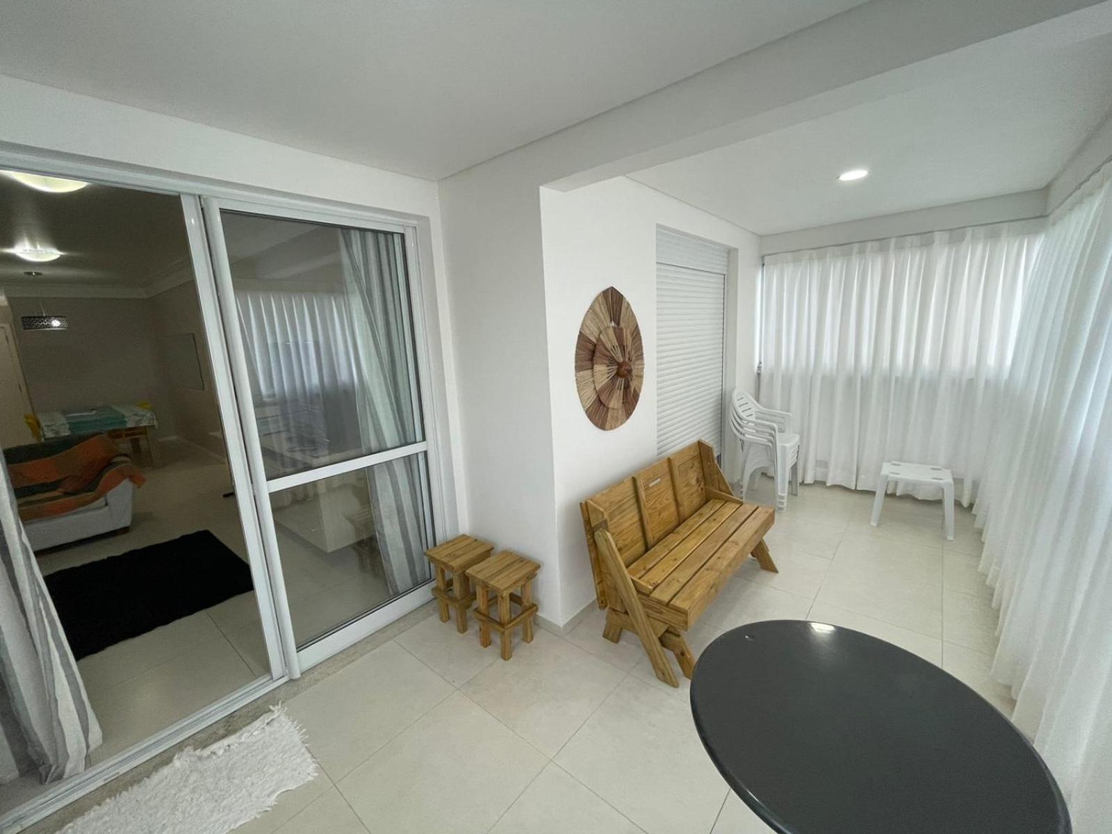 Cód 61 - Excelente apartamento com 2 suítes
