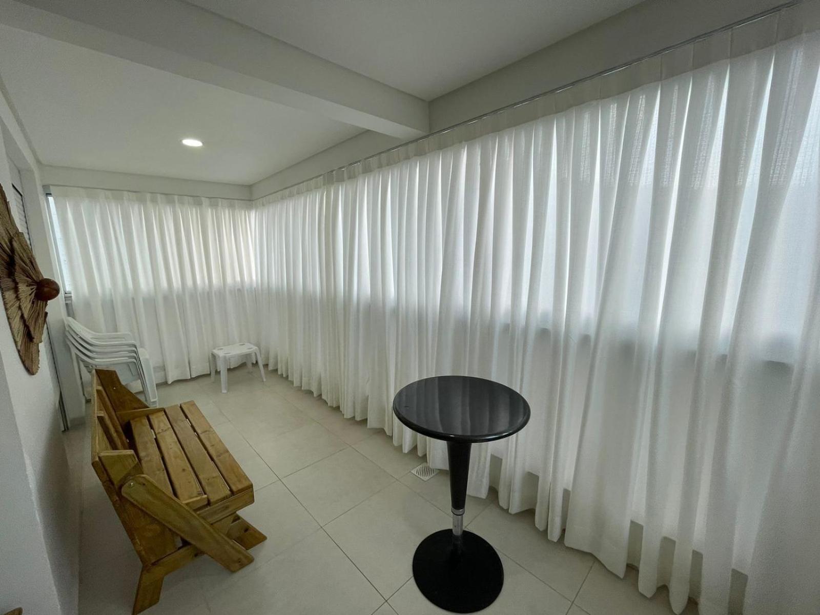 Cód 61 - Excelente apartamento com 2 suítes