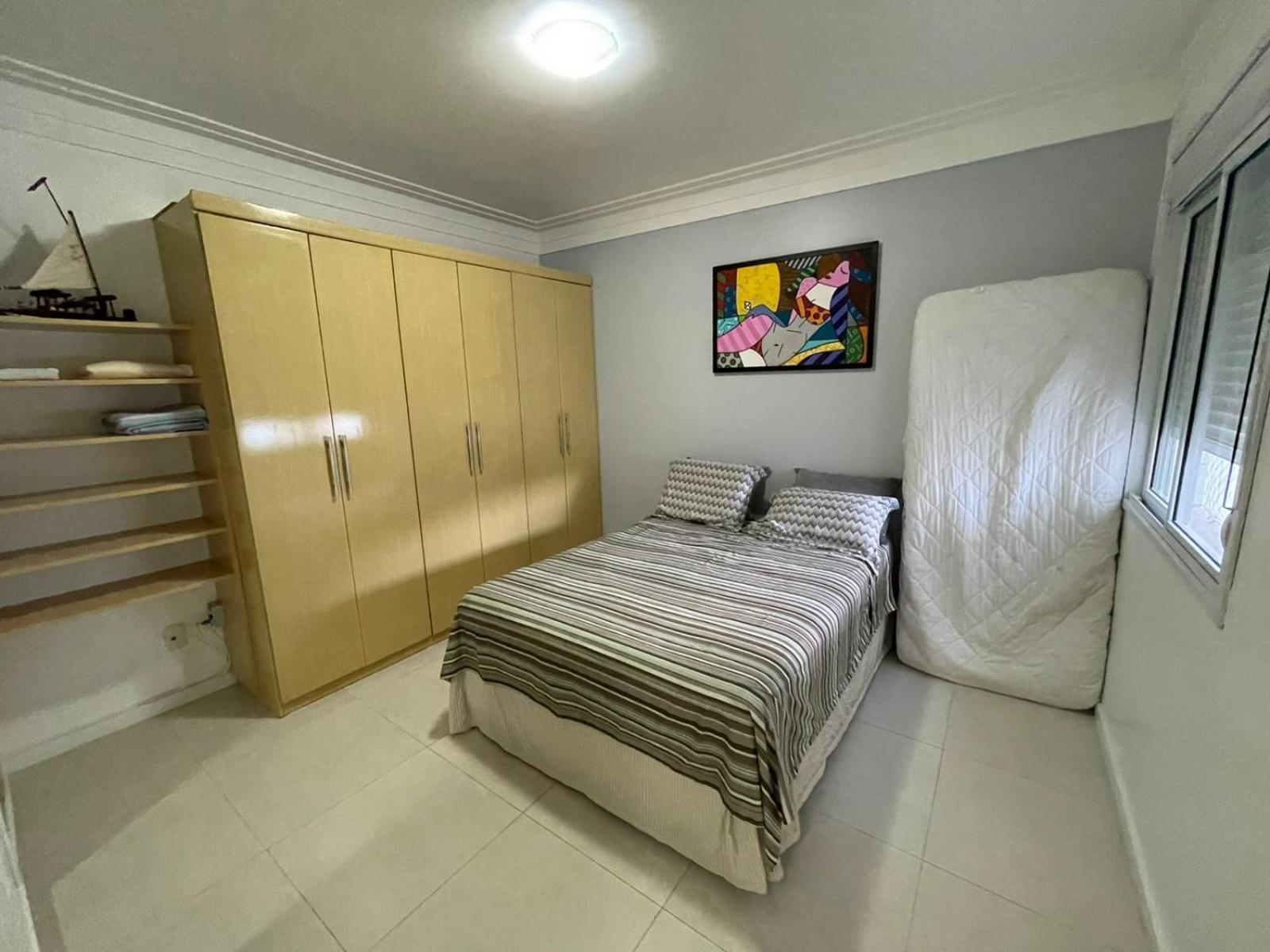 Cód 61 - Excelente apartamento com 2 suítes