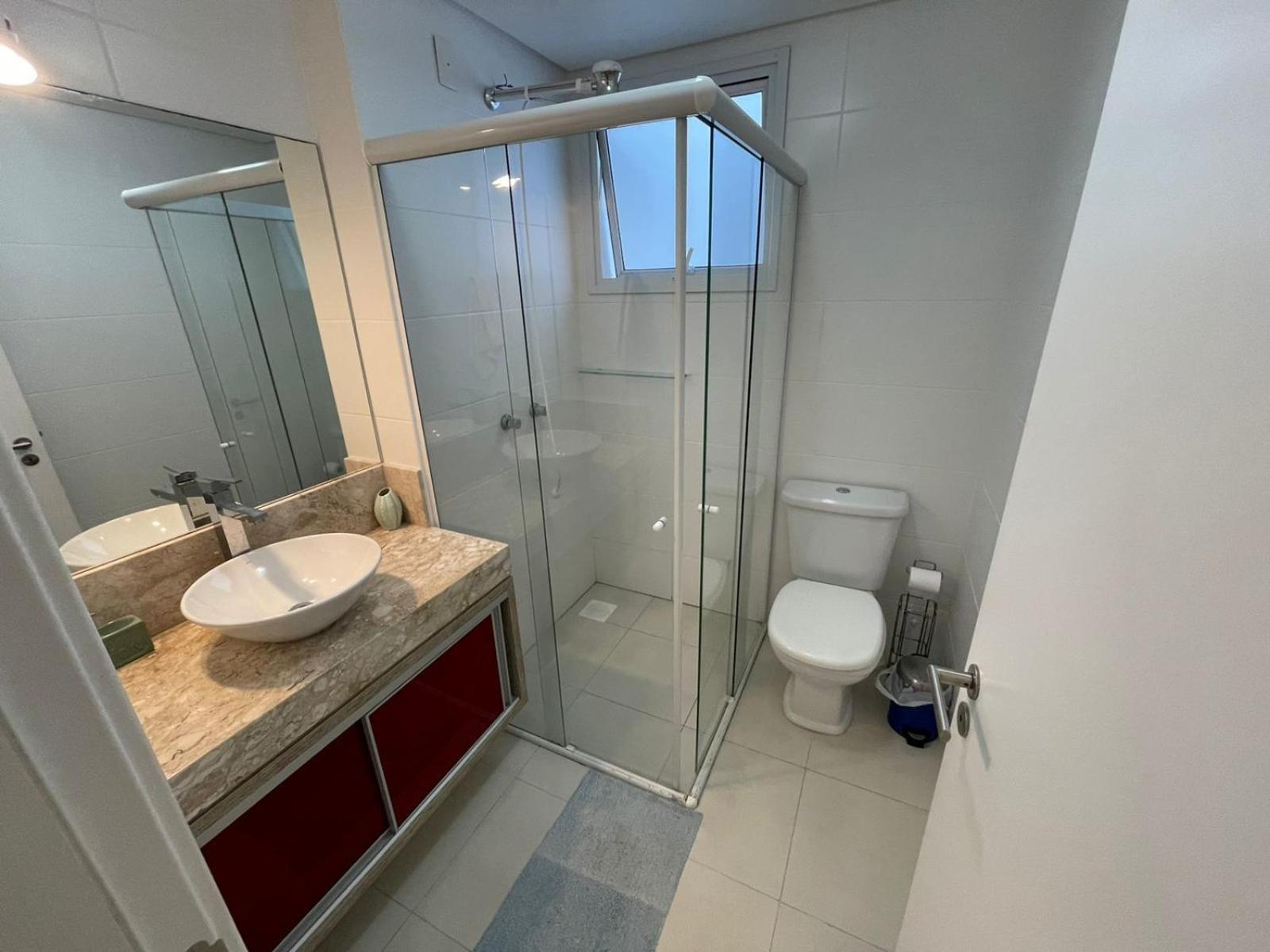 Cód 61 - Excelente apartamento com 2 suítes