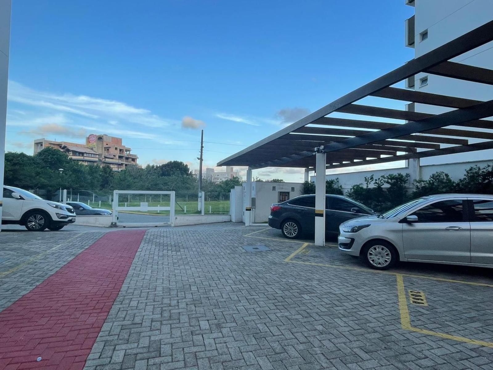 Cód 61 - Excelente apartamento com 2 suítes