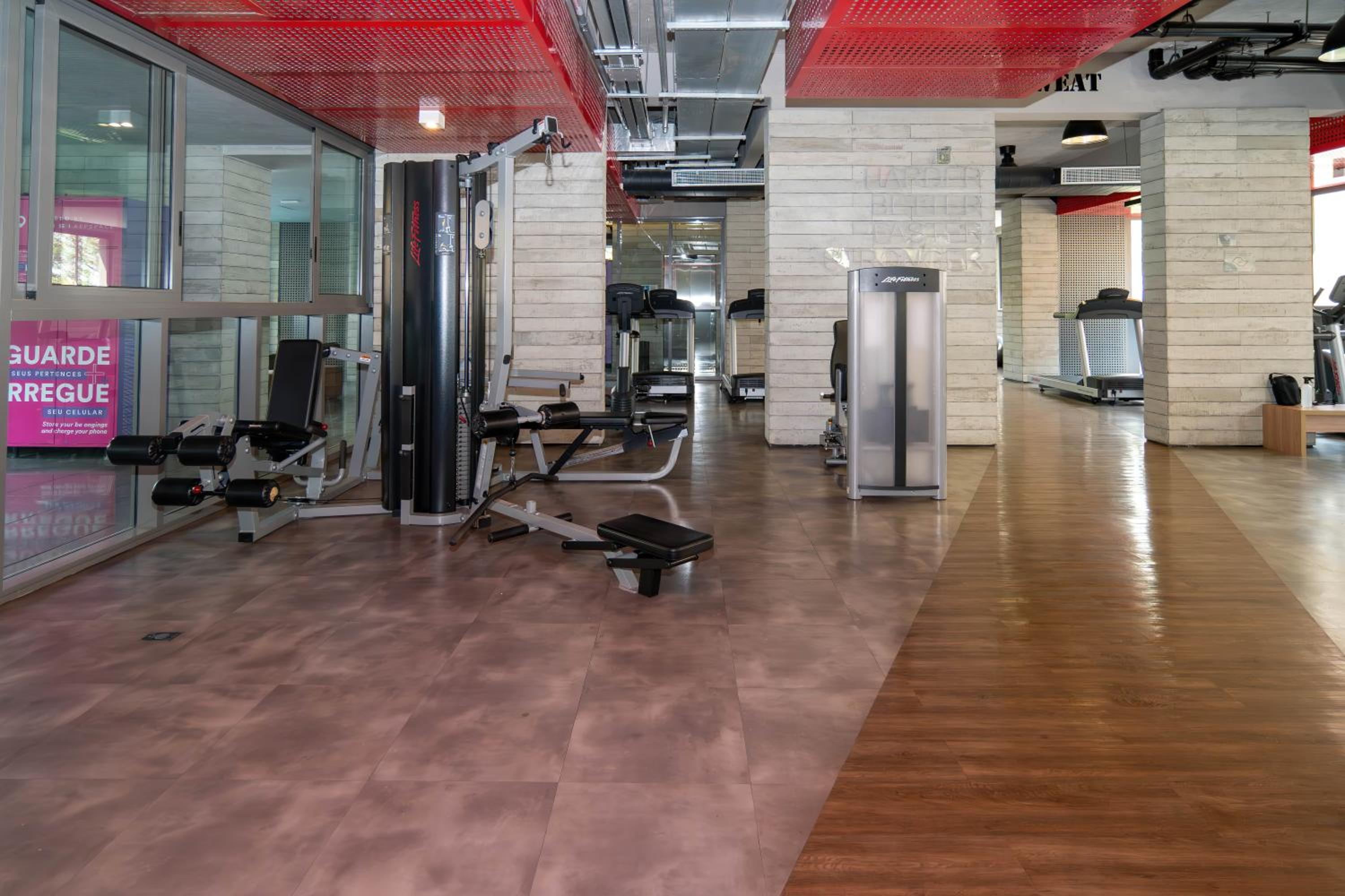 Flat moderno na Oscar Freire!